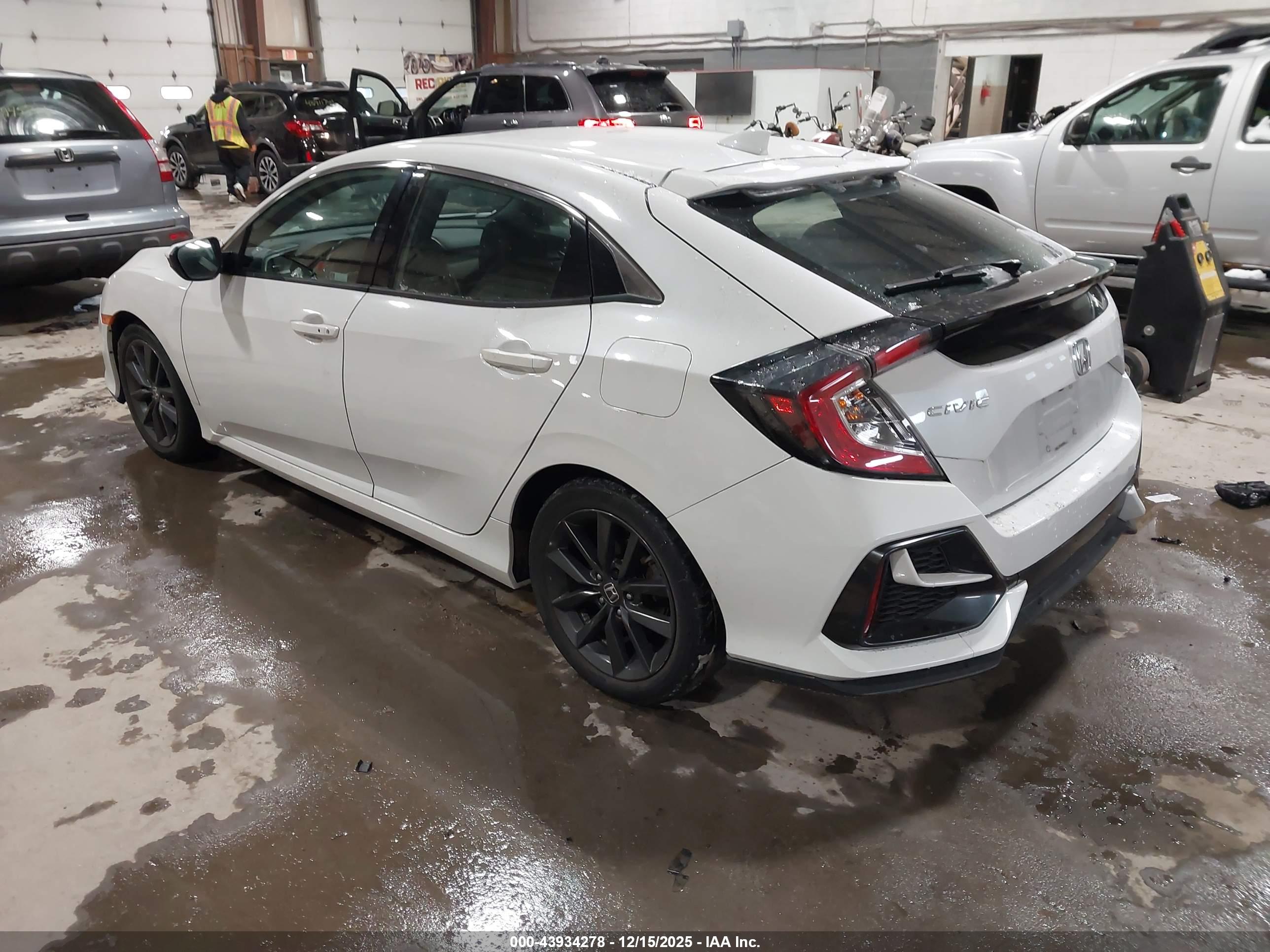 HONDA CIVIC image 3