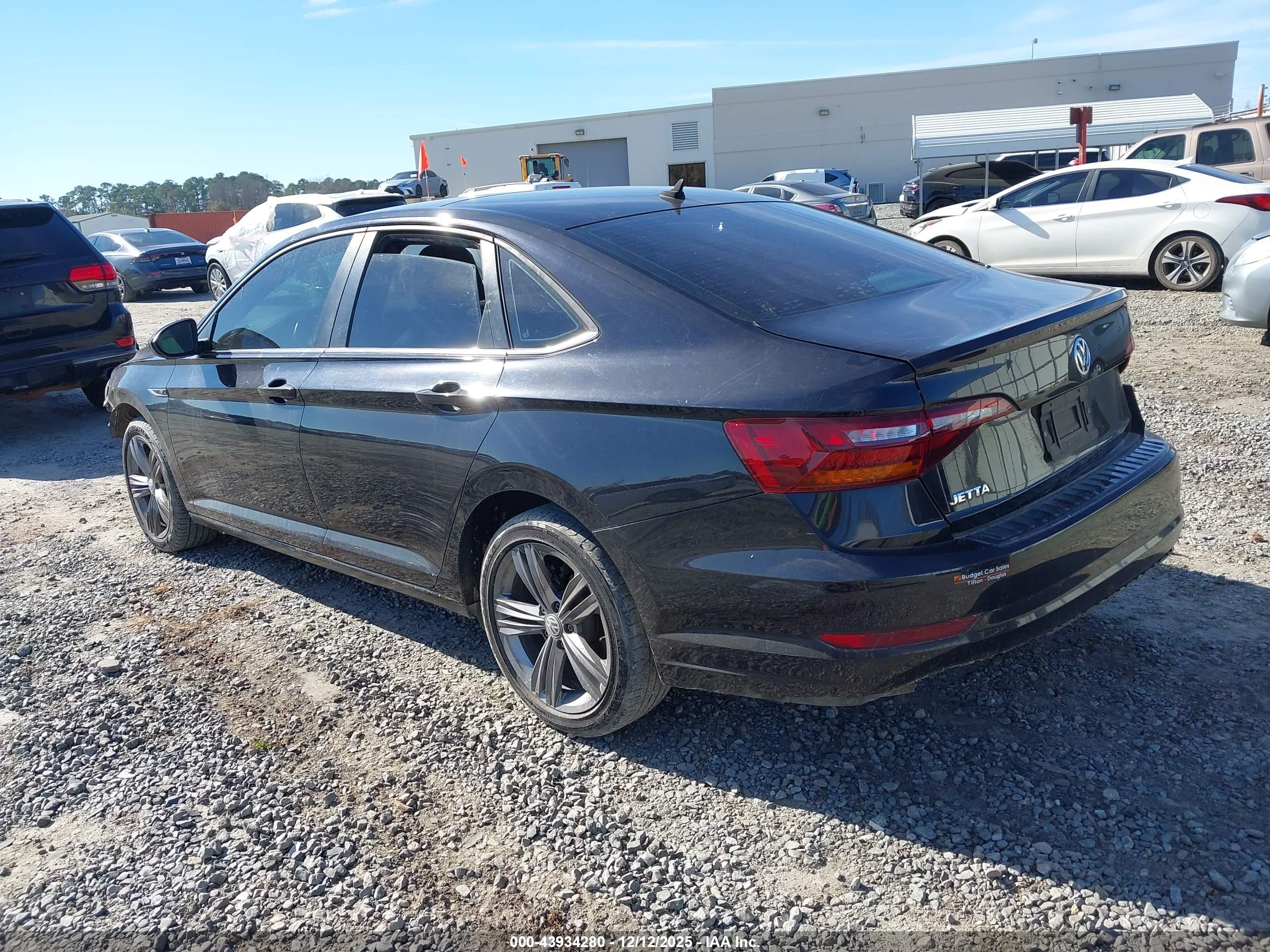 VOLKSWAGEN JETTA image 3