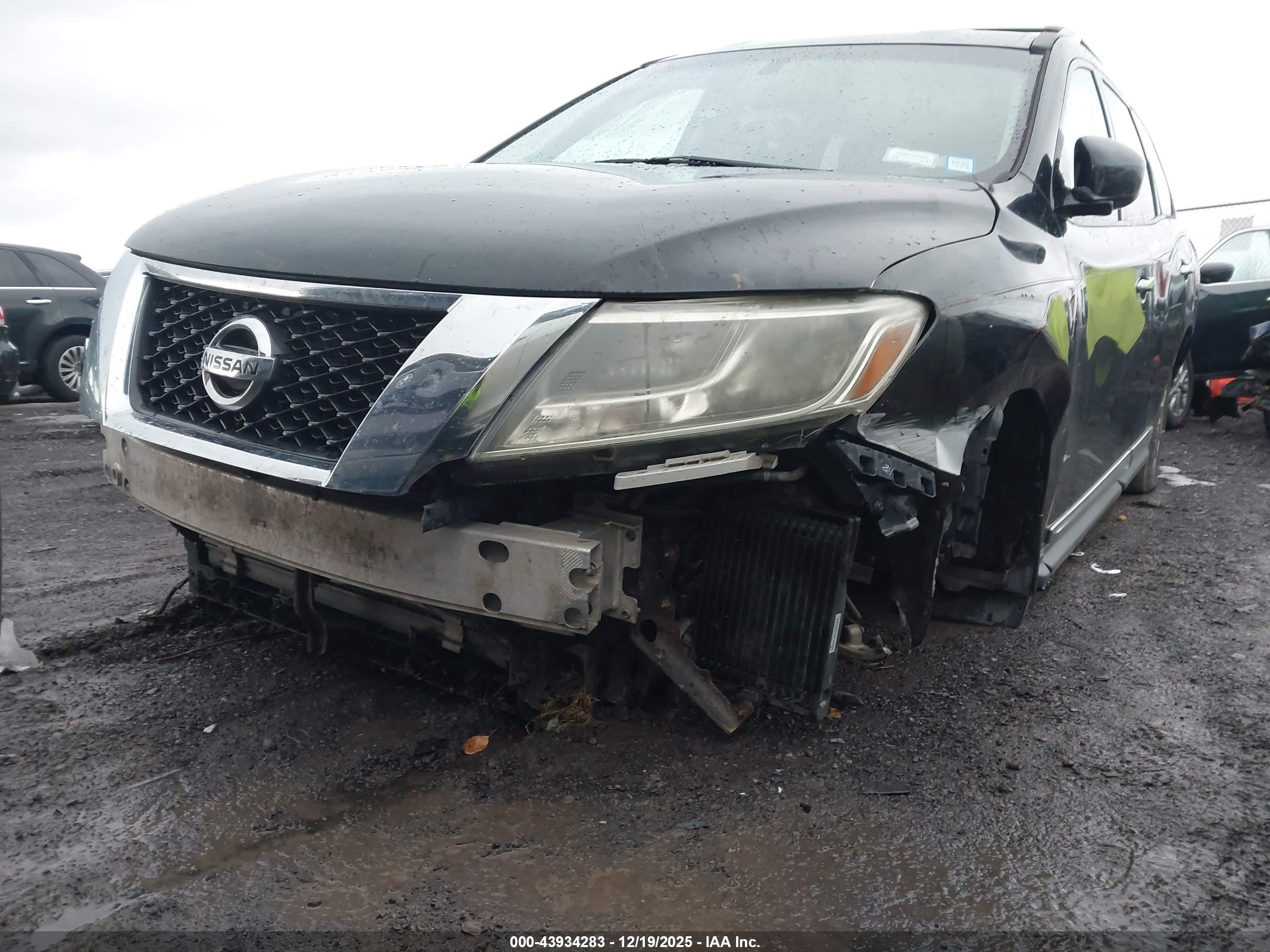 NISSAN PATHFINDER image 6