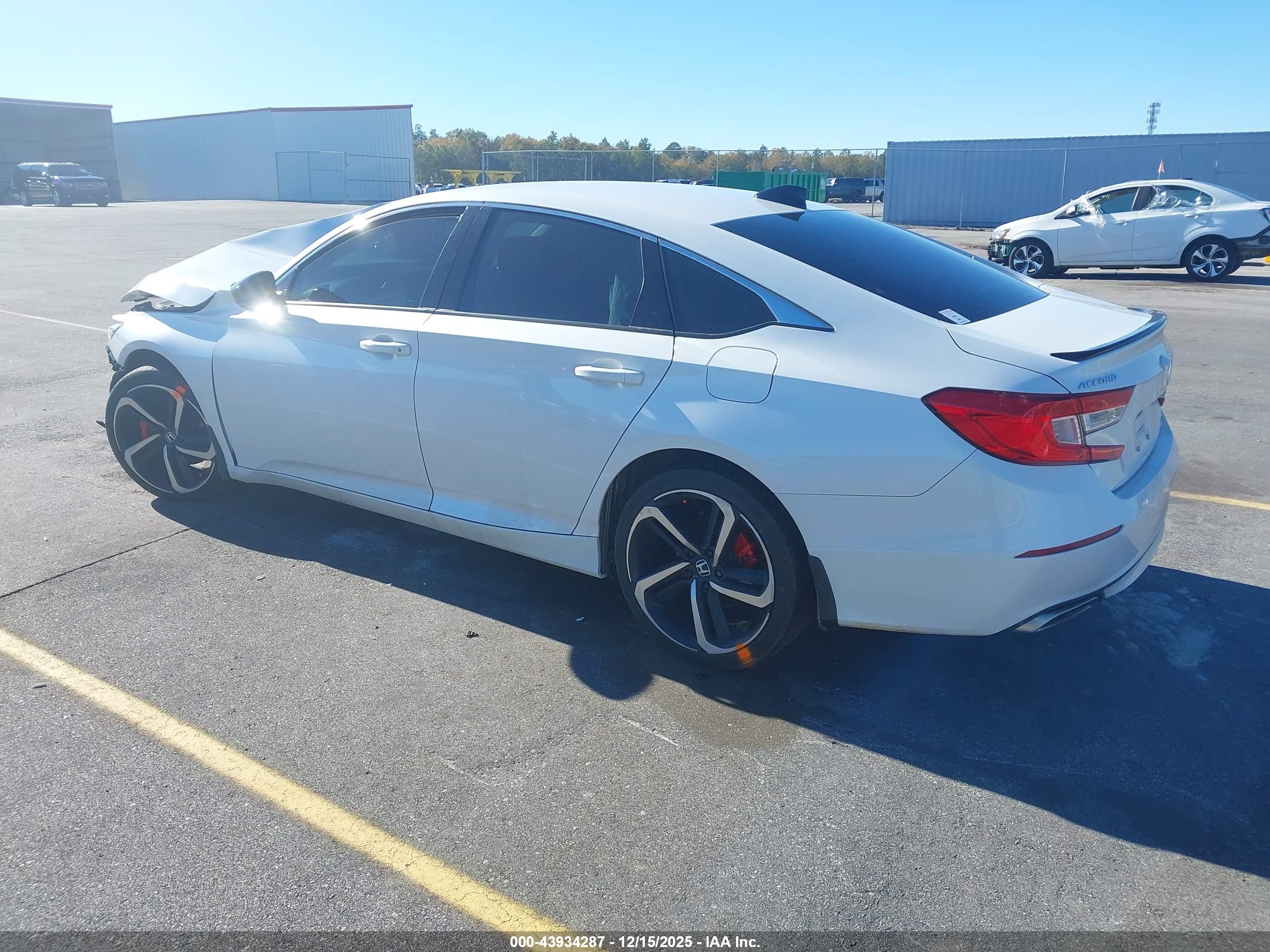 HONDA ACCORD image 3