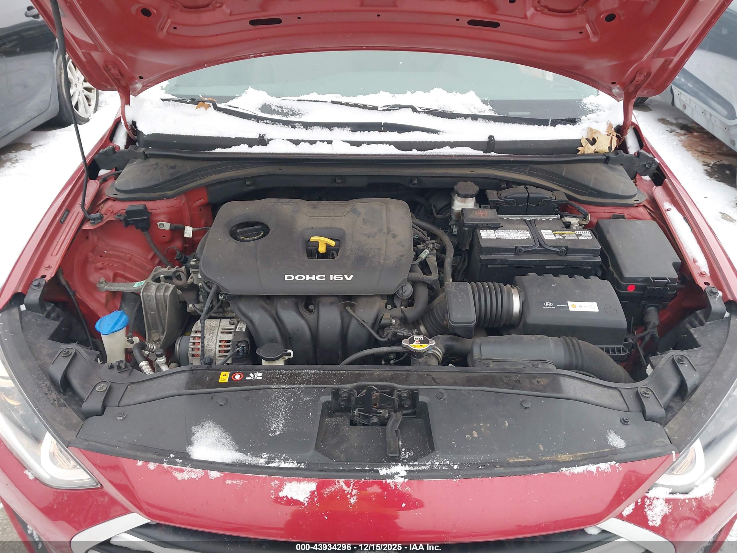 HYUNDAI ELANTRA image 10