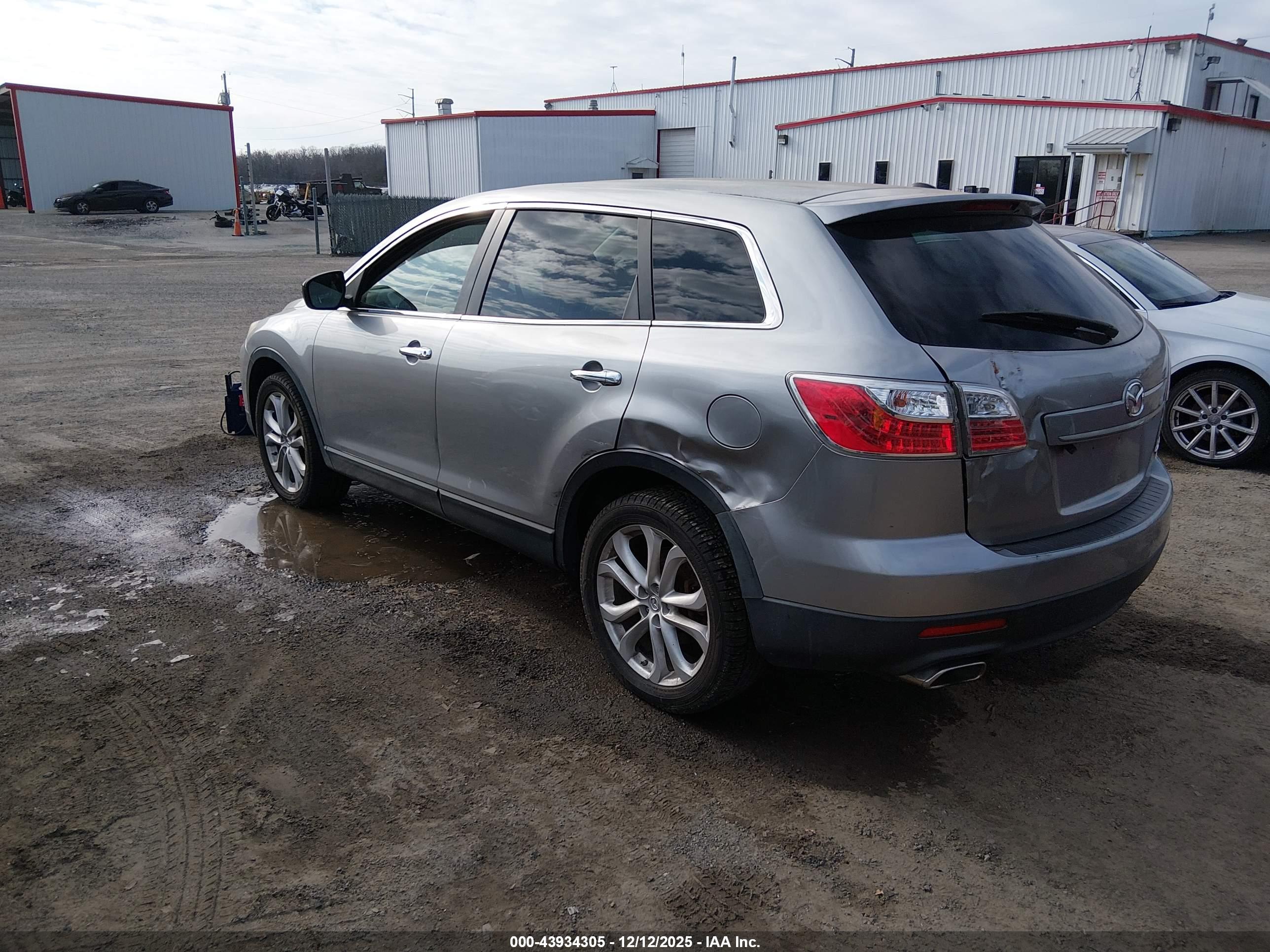 MAZDA CX-9 image 3