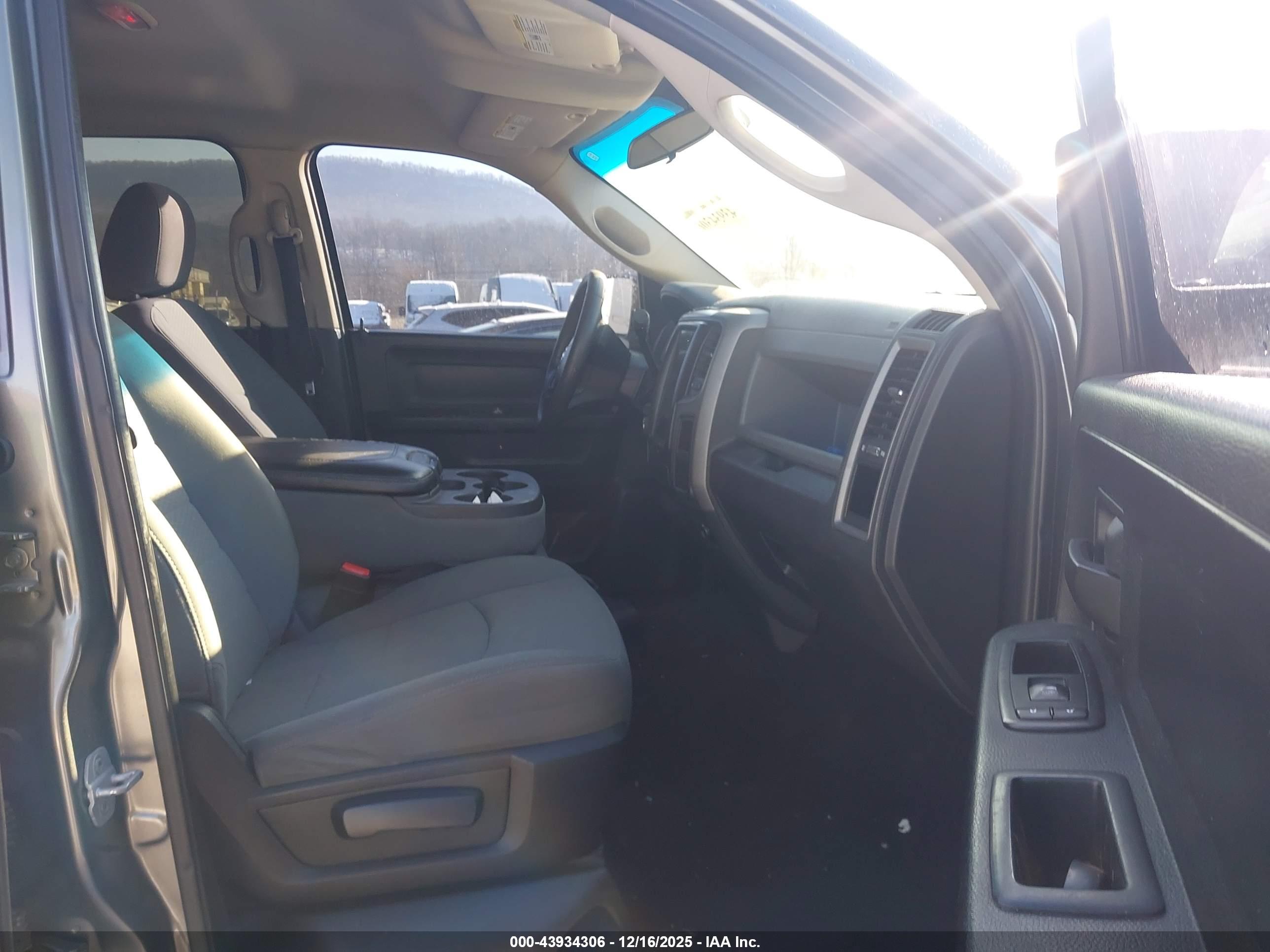 RAM 1500 image 5