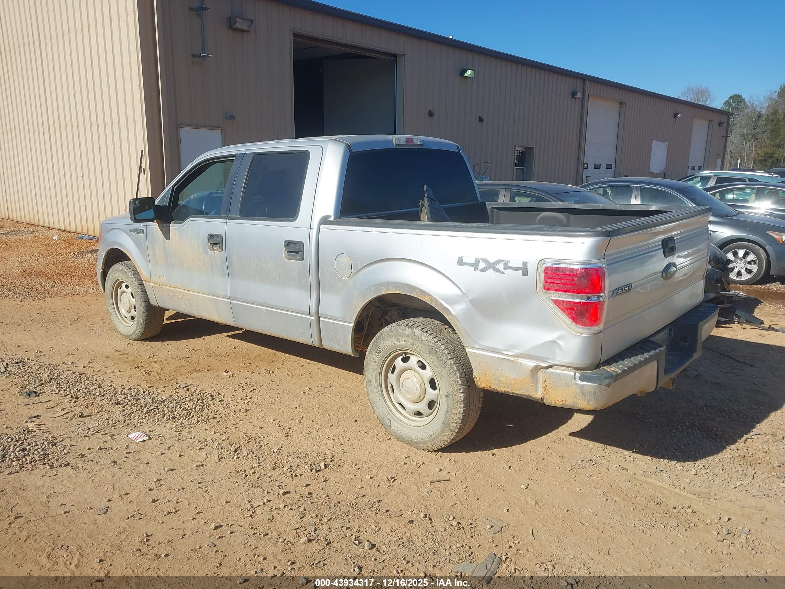 FORD F-150 image 3