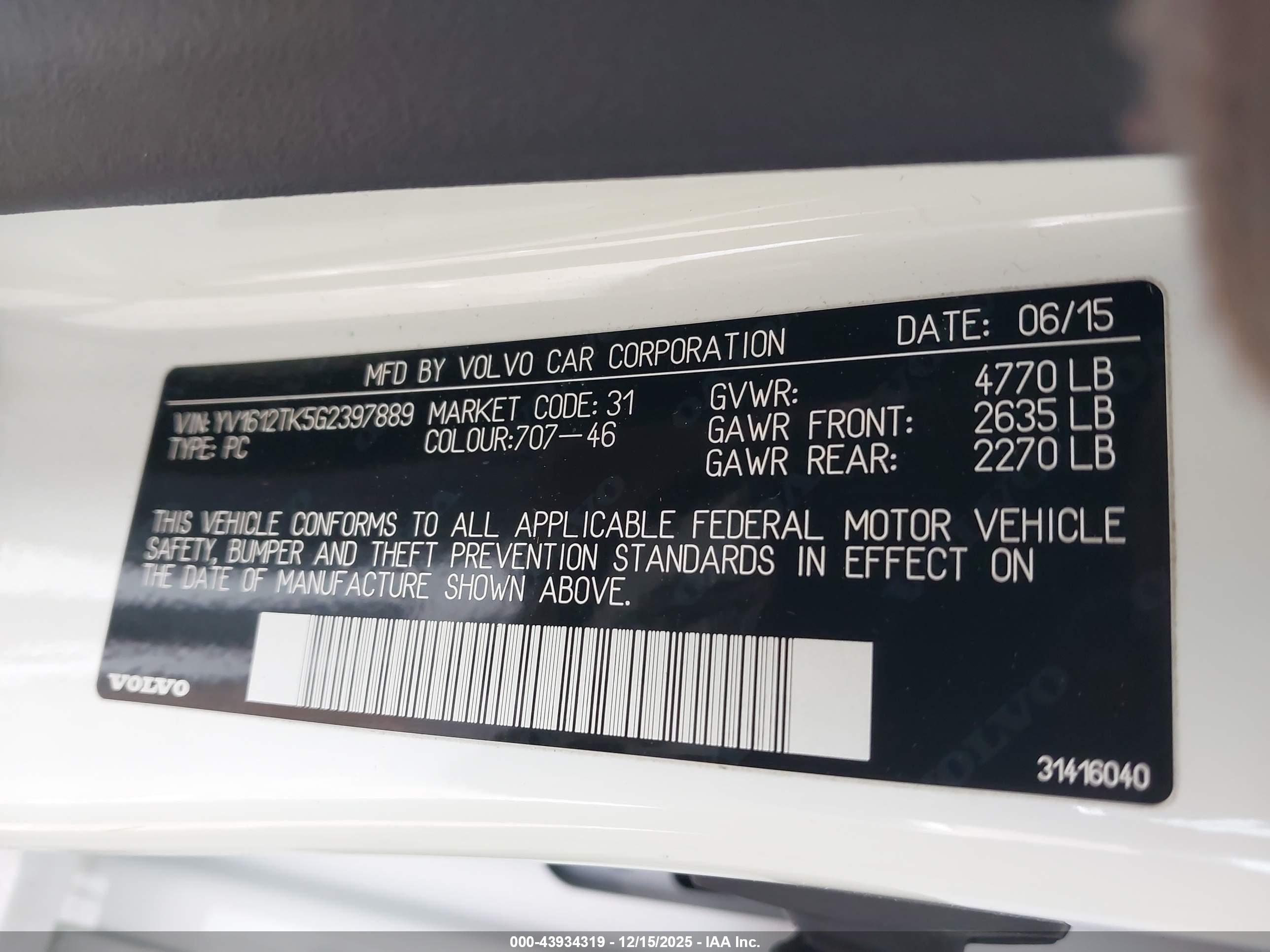 VOLVO S60 image 9