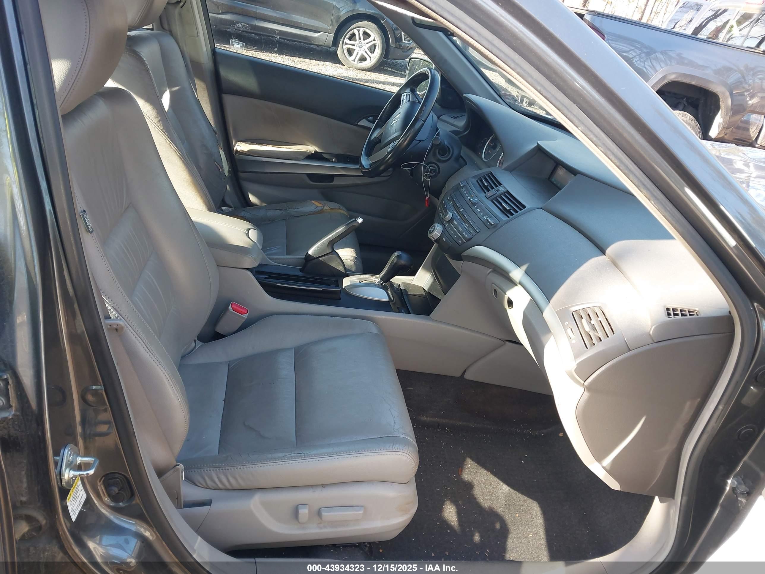 HONDA ACCORD image 5