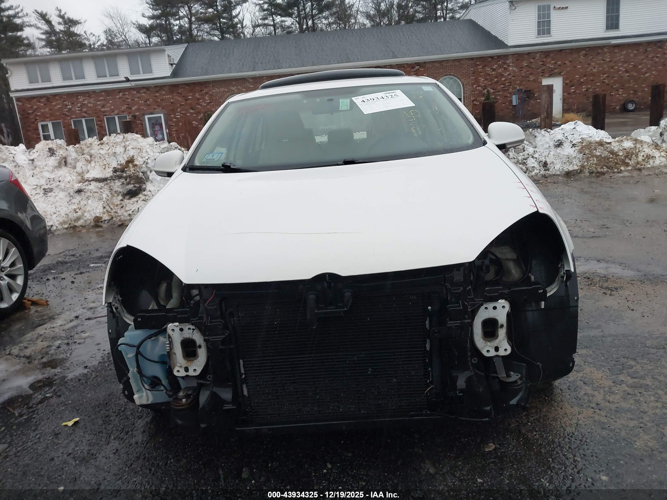 VOLKSWAGEN JETTA image 6