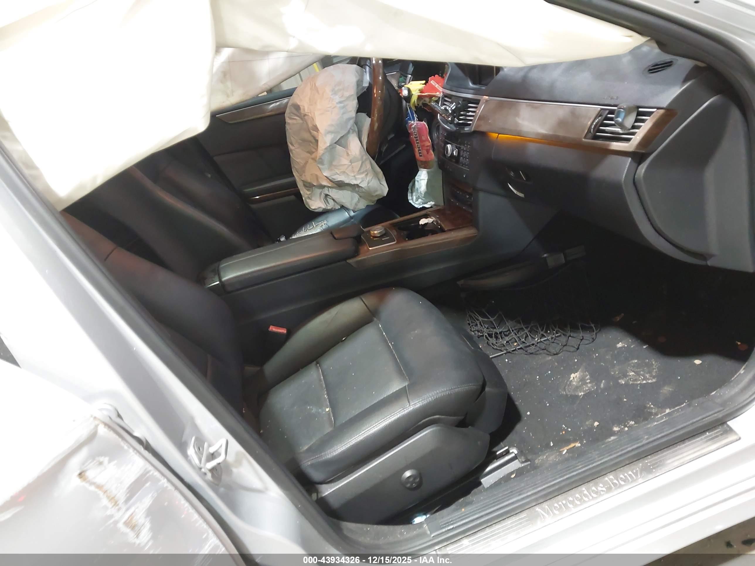 MERCEDES-BENZ E image 5