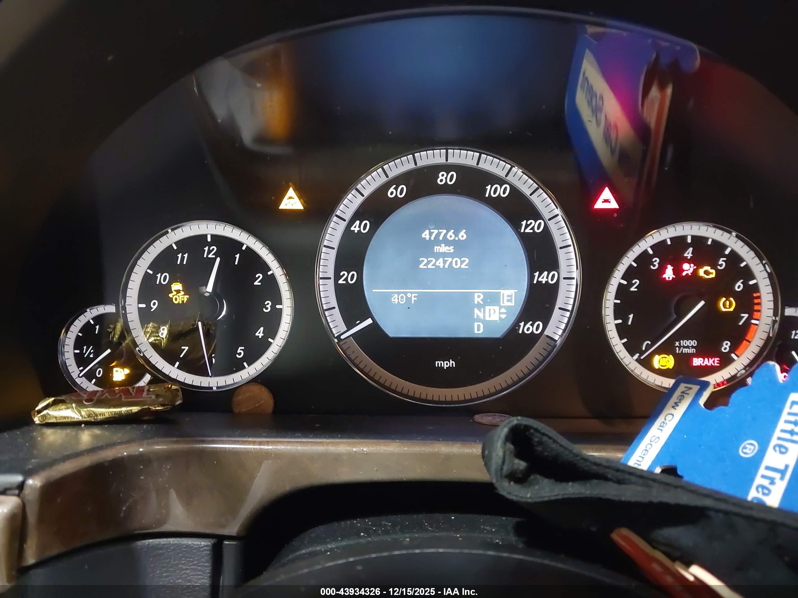 MERCEDES-BENZ E image 7