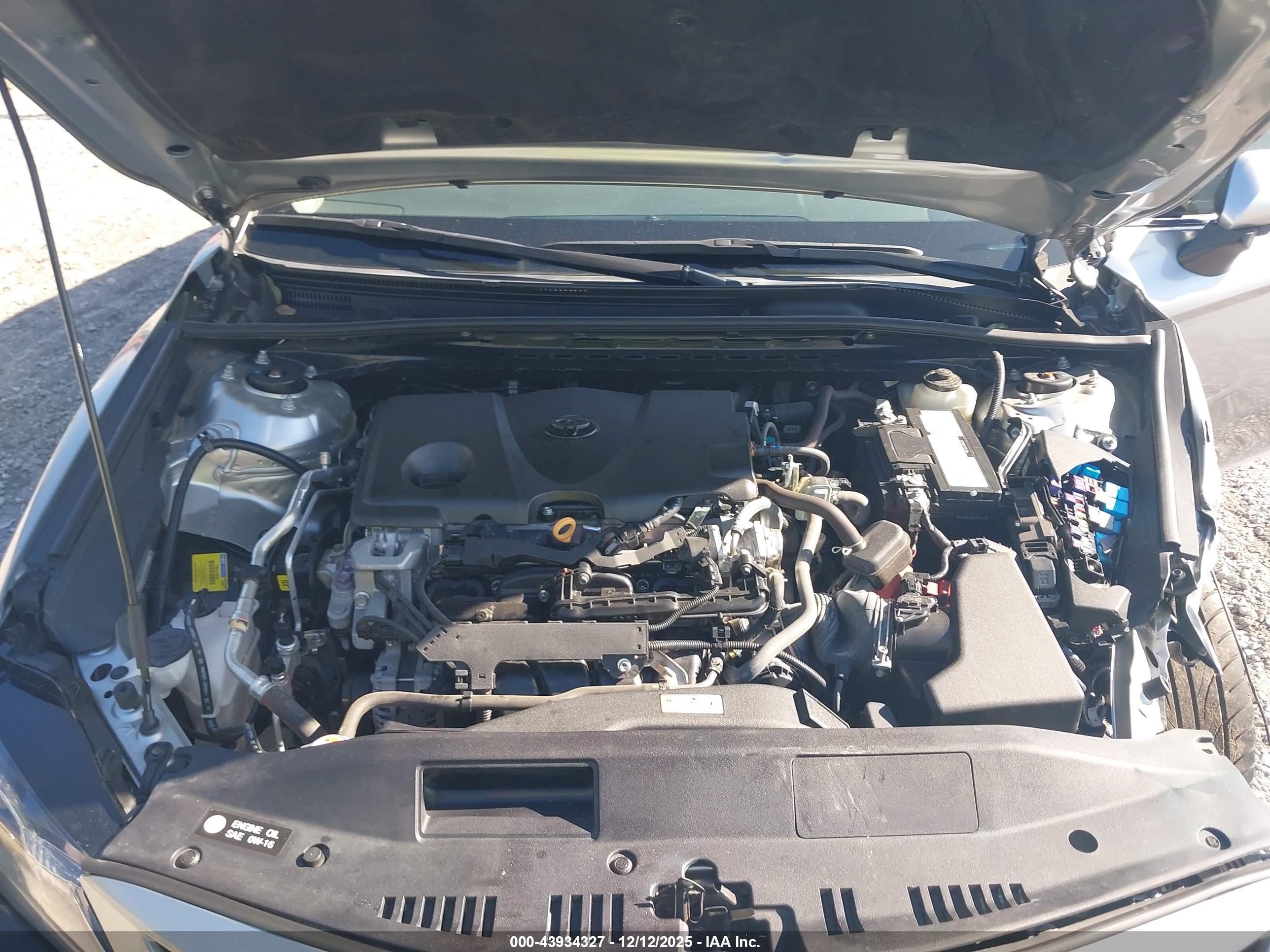 TOYOTA CAMRY image 10