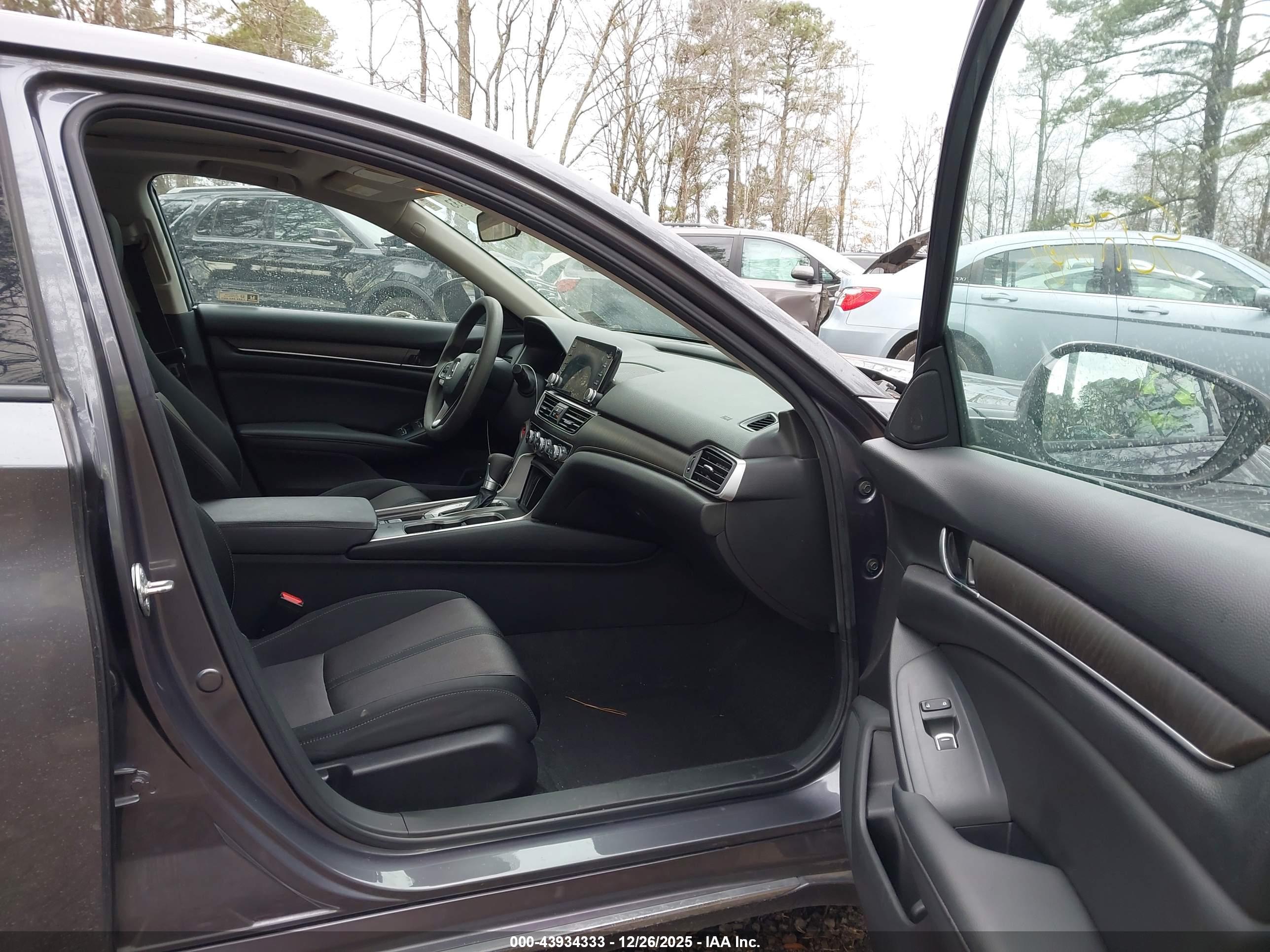 HONDA ACCORD image 5