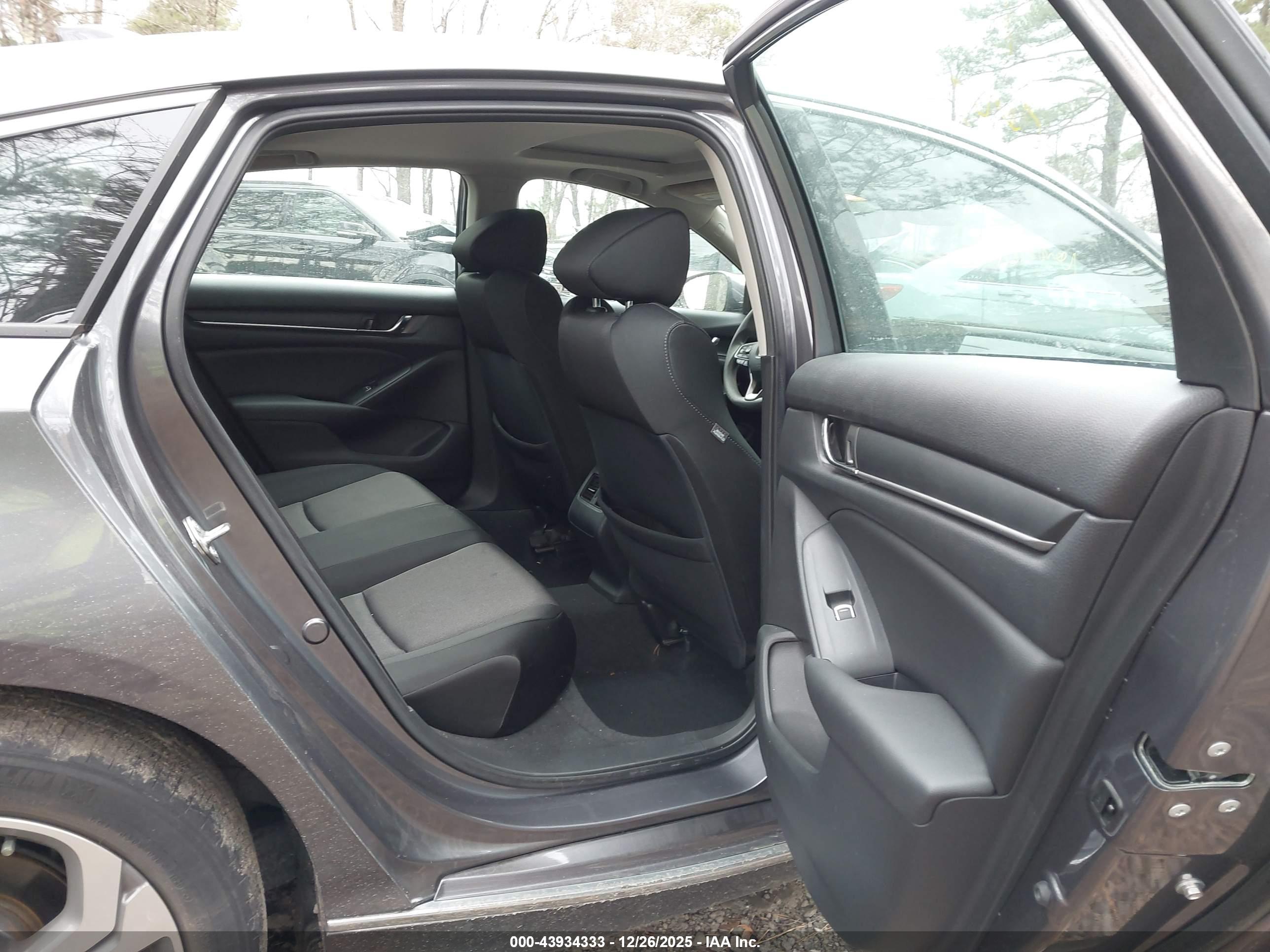 HONDA ACCORD image 8