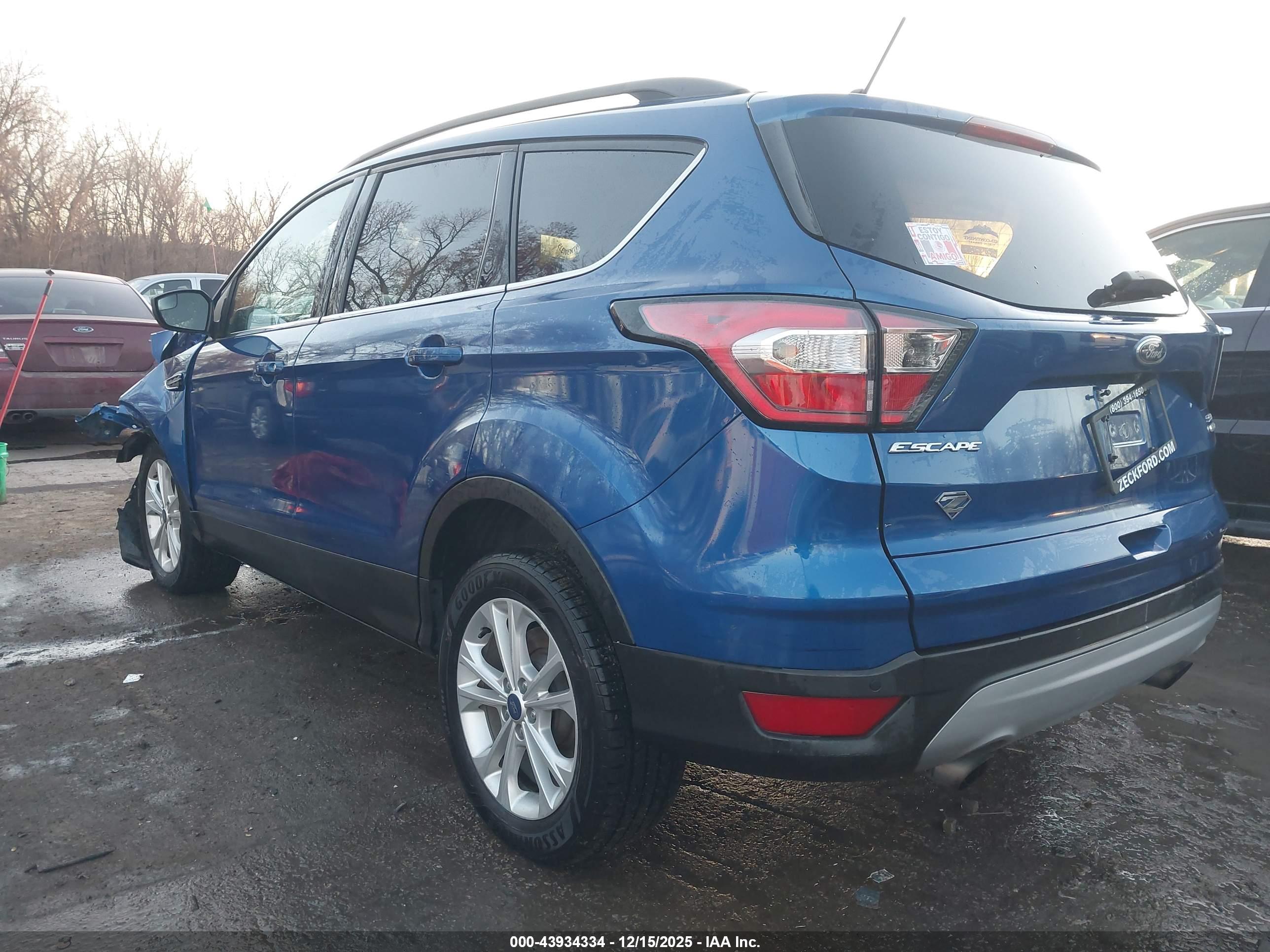 FORD ESCAPE image 3