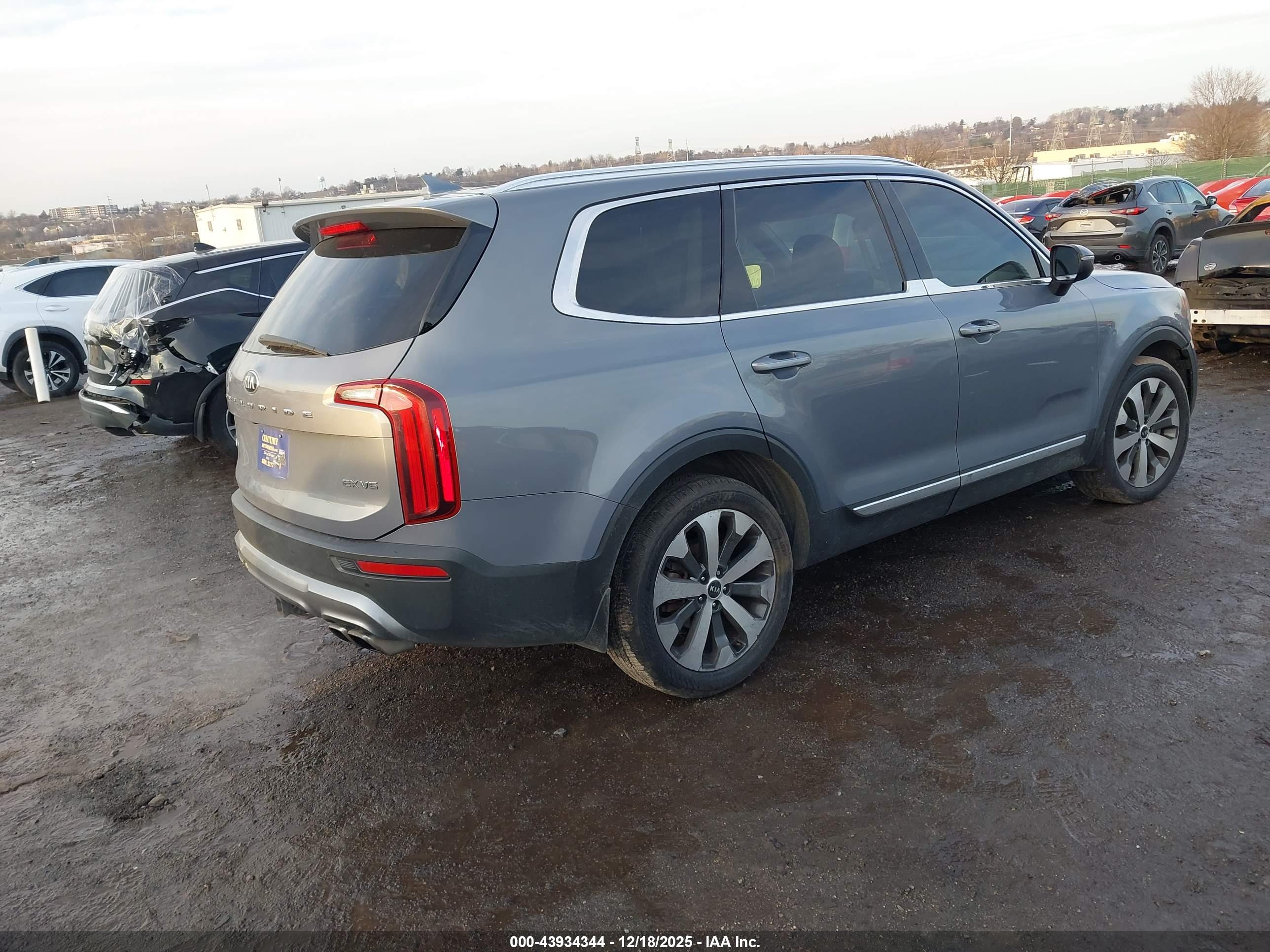 KIA TELLURIDE image 4