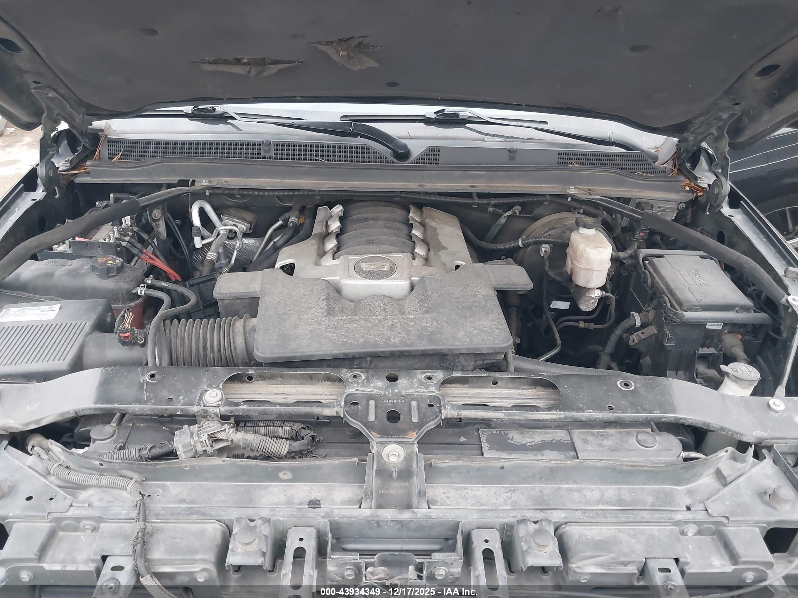CADILLAC ESCALADE image 10
