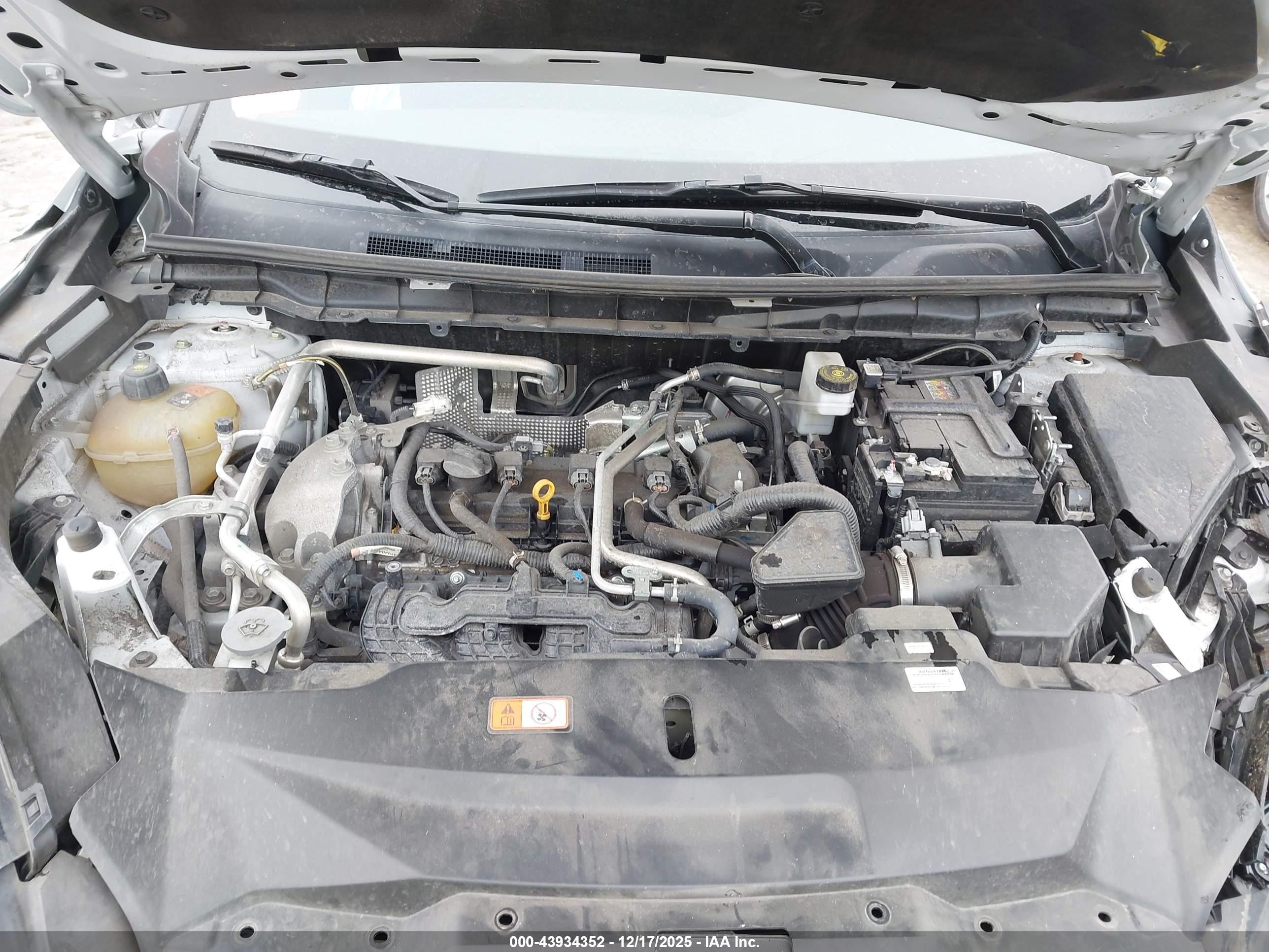 MITSUBISHI OUTLANDER image 10