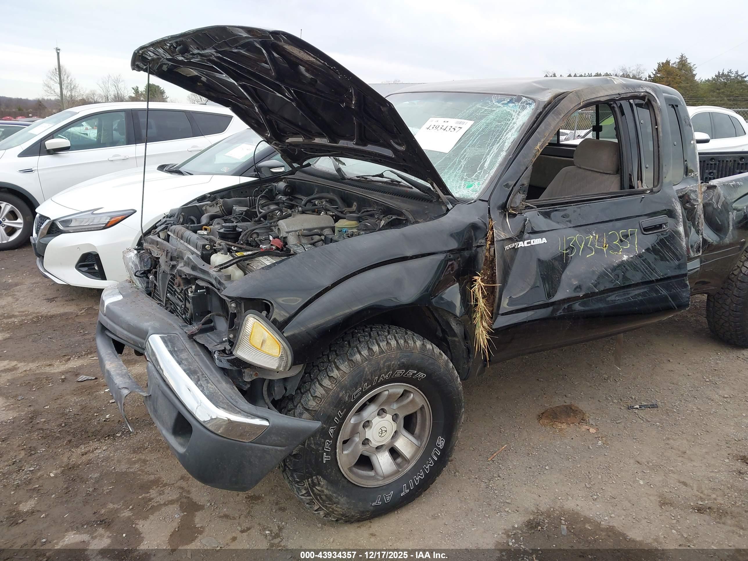TOYOTA TACOMA image 6