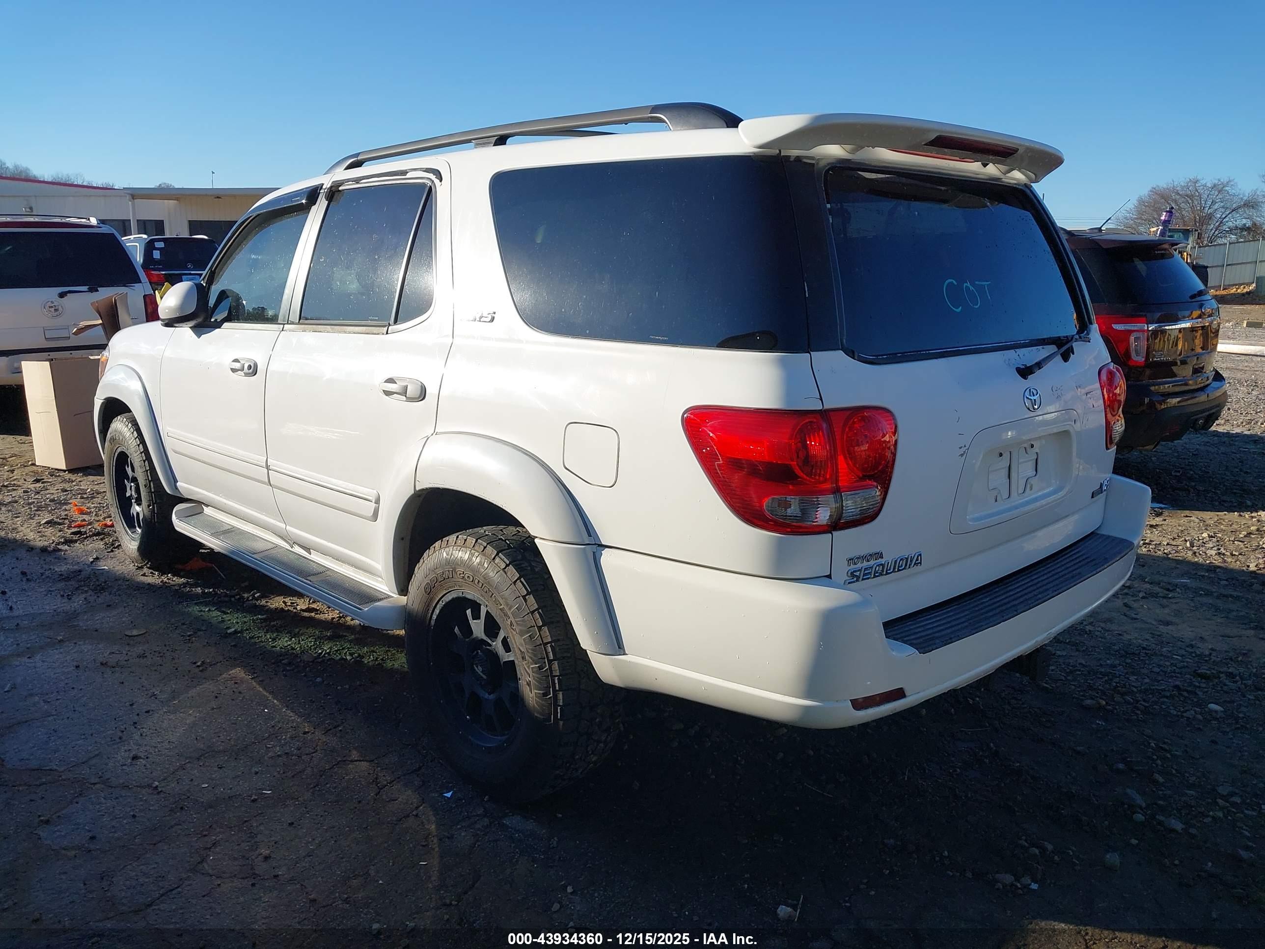 TOYOTA SEQUOIA image 3
