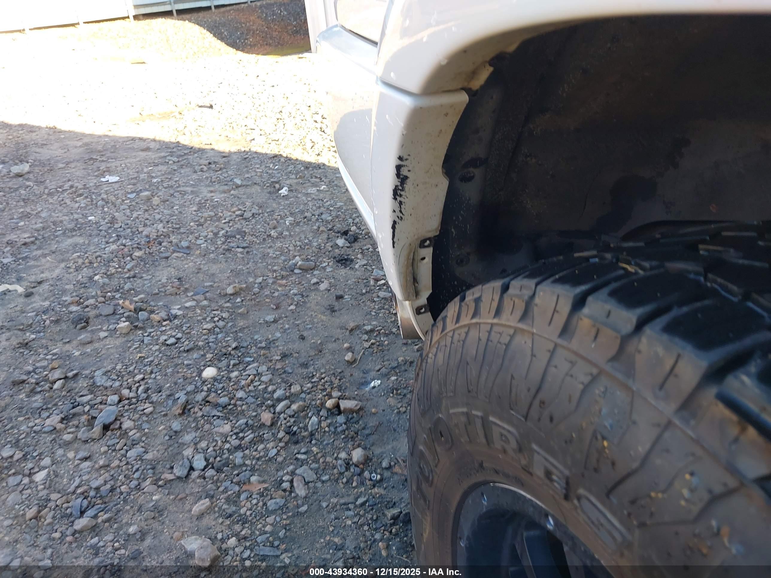 TOYOTA SEQUOIA image 6