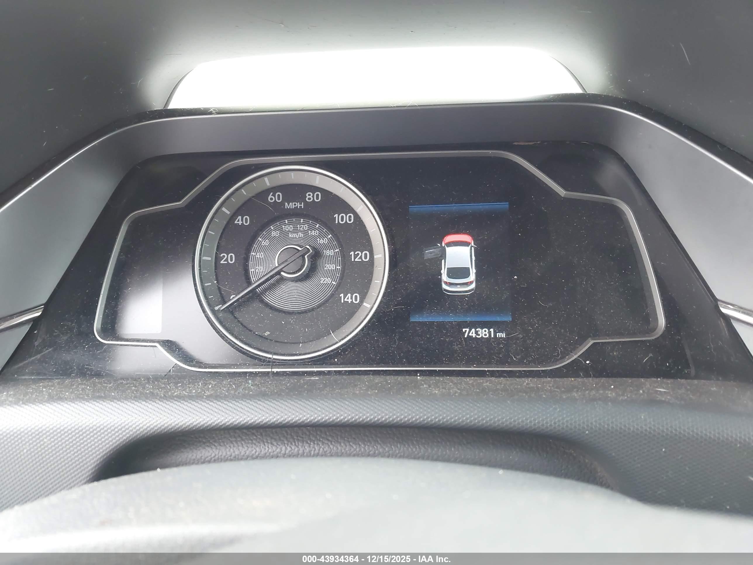 HYUNDAI IONIQ image 7