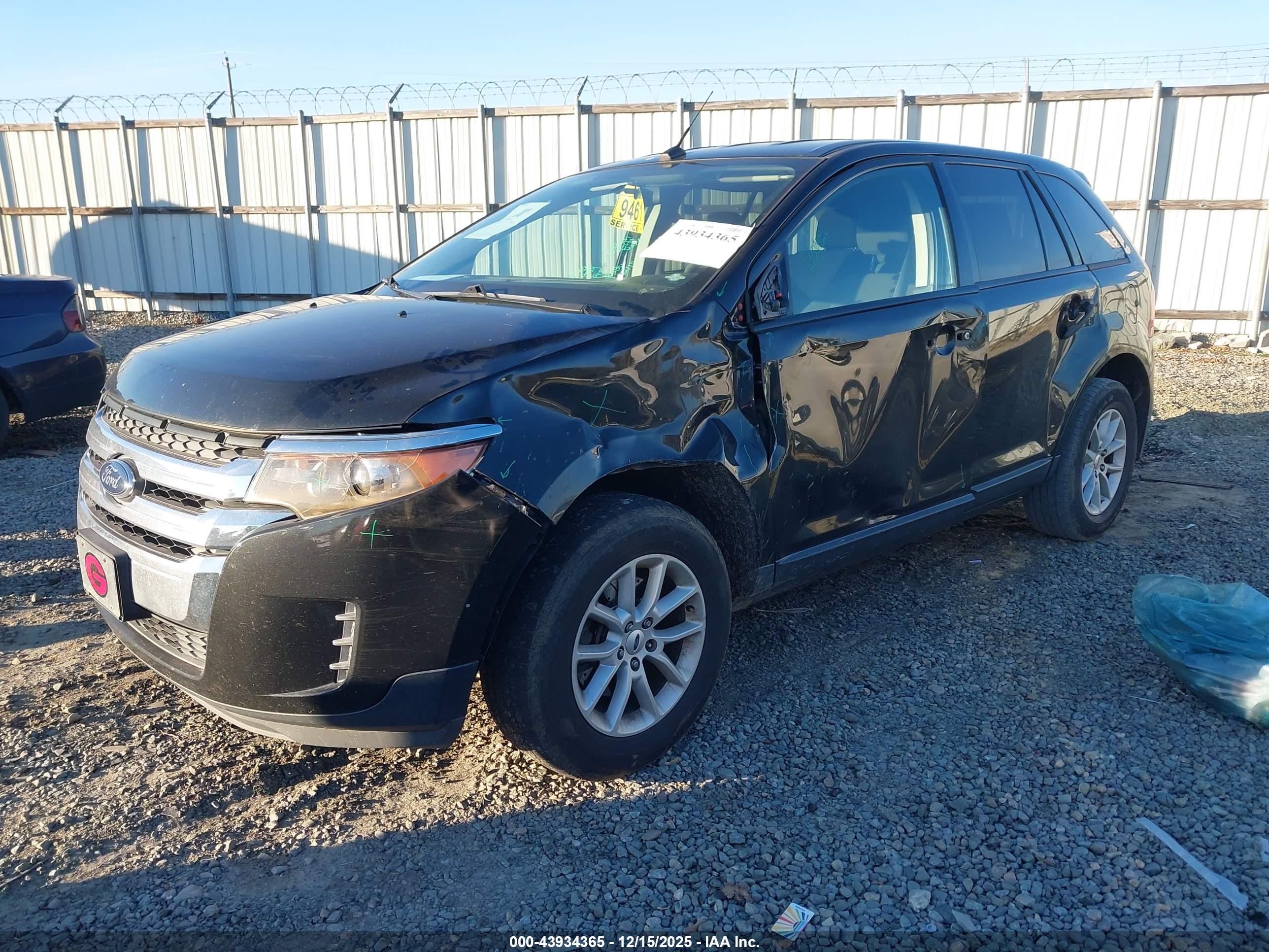 FORD EDGE image 2