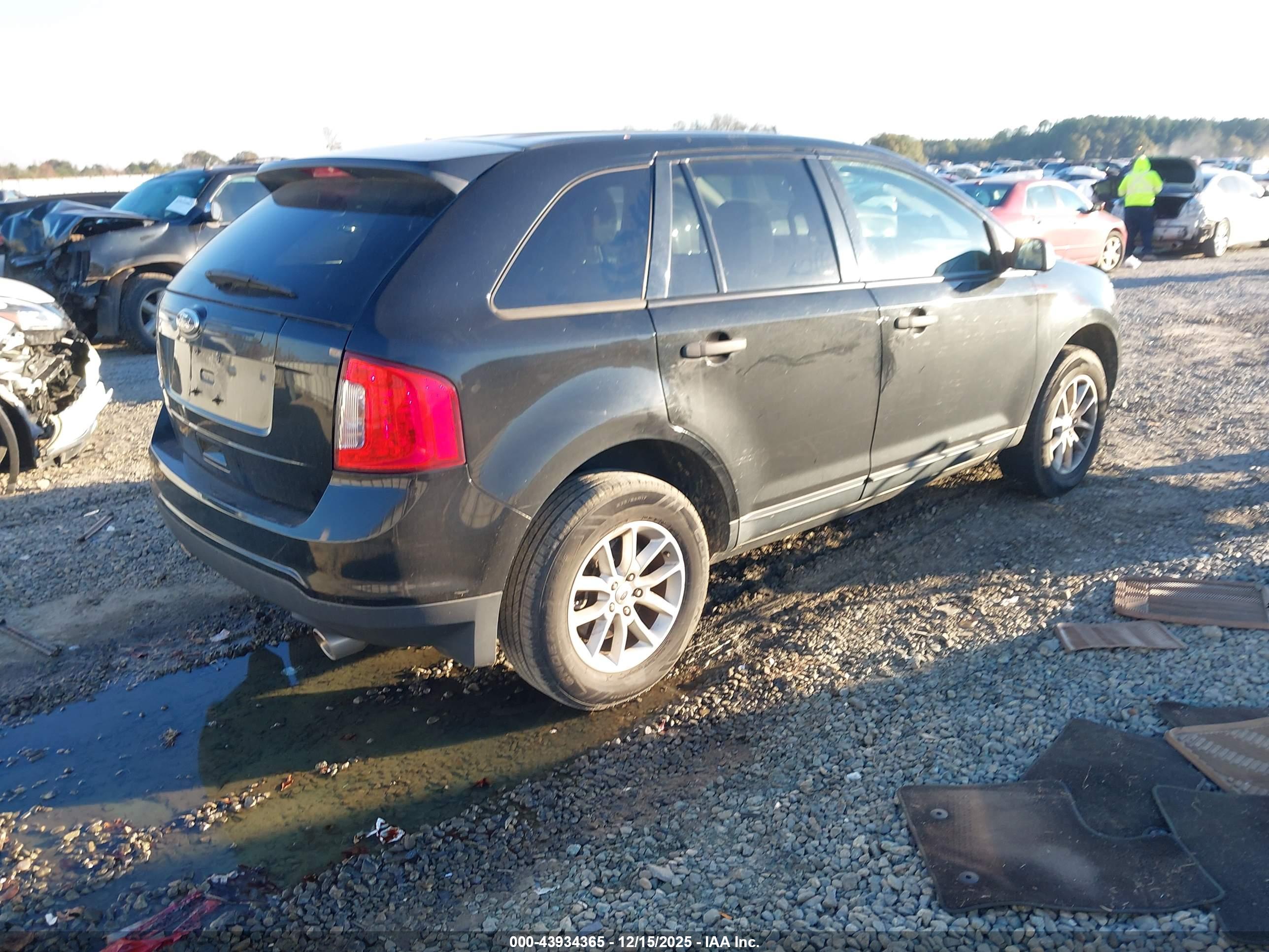 FORD EDGE image 4