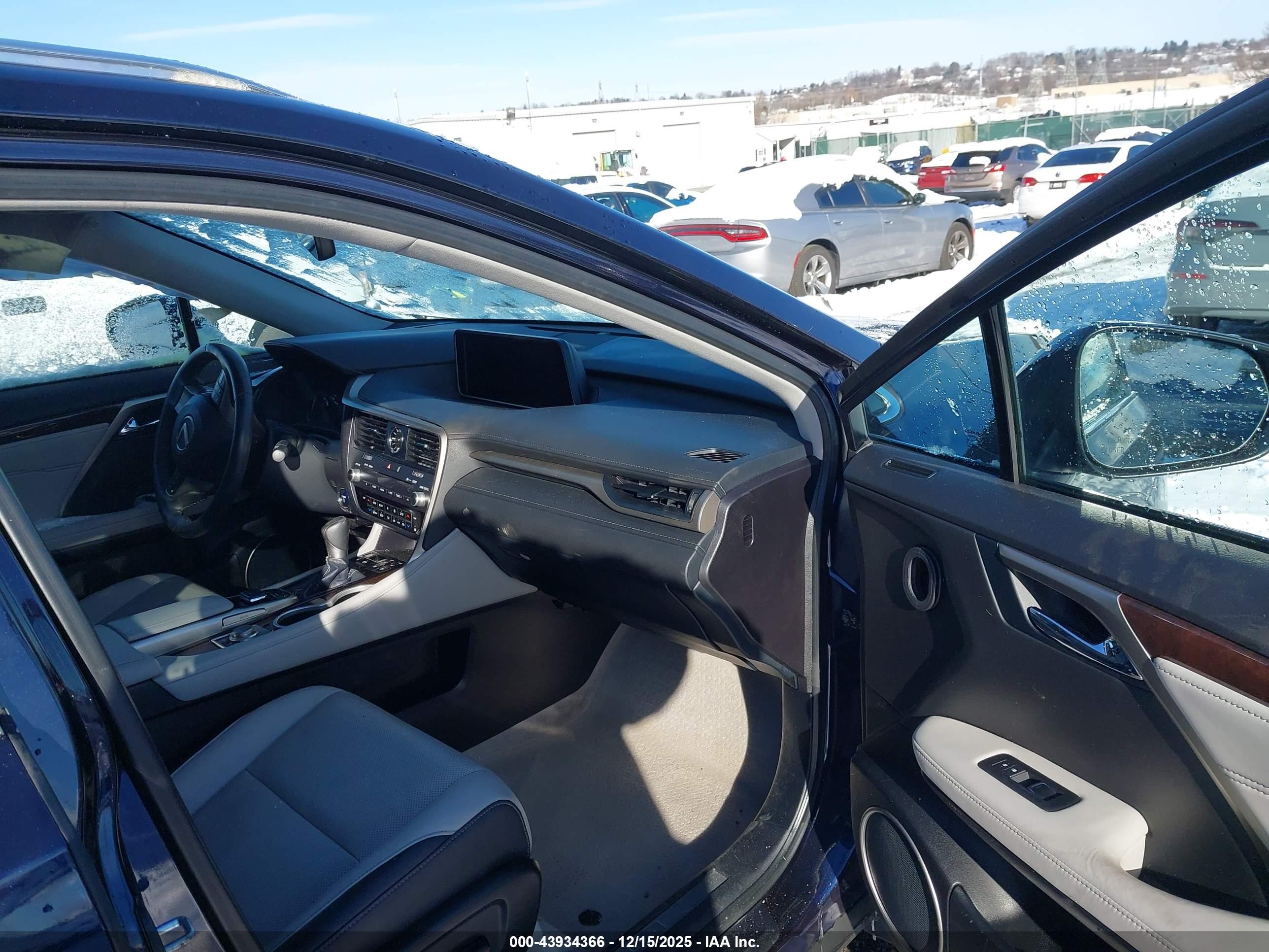 LEXUS RX image 5