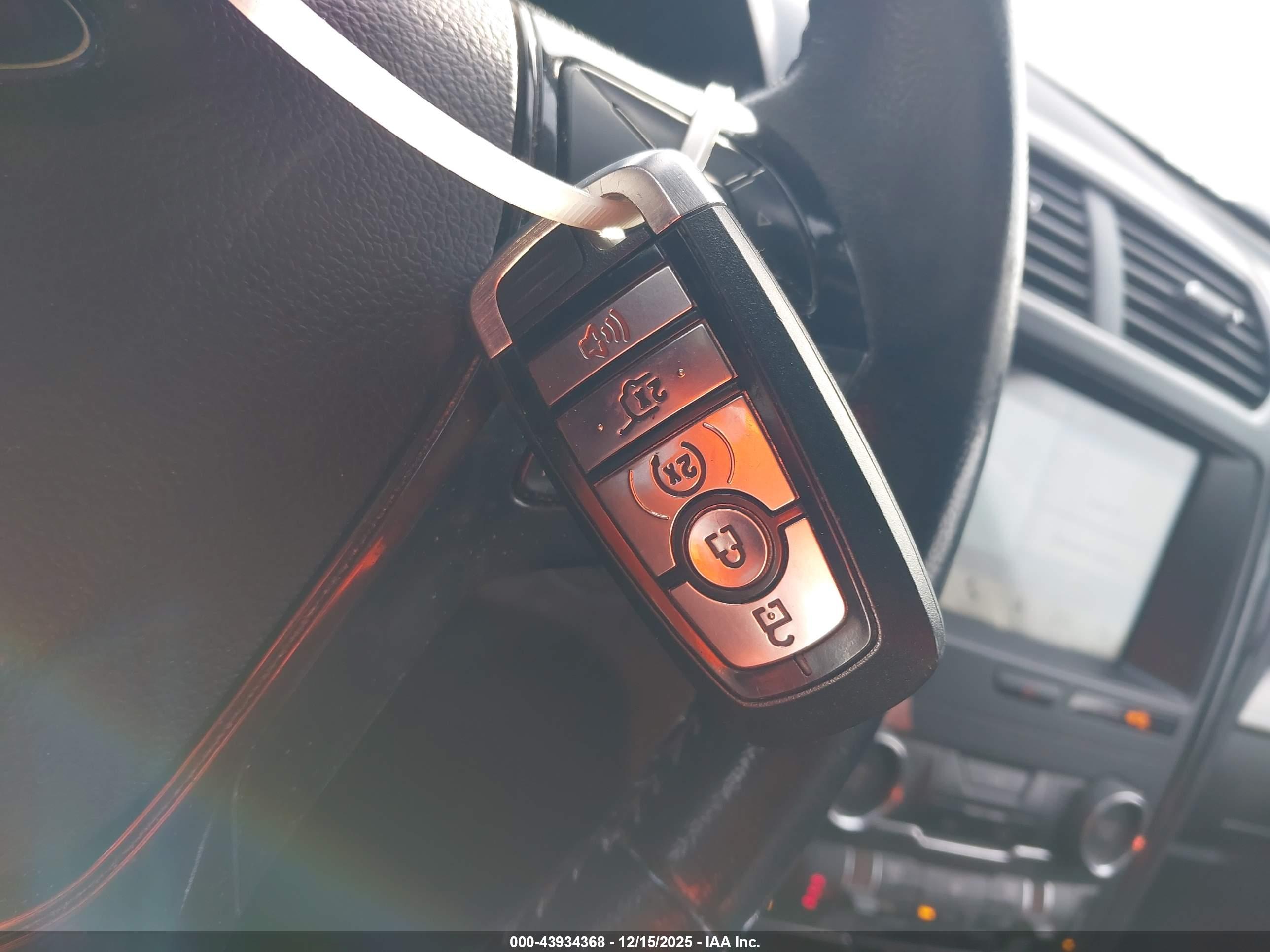 FORD EXPLORER image 11