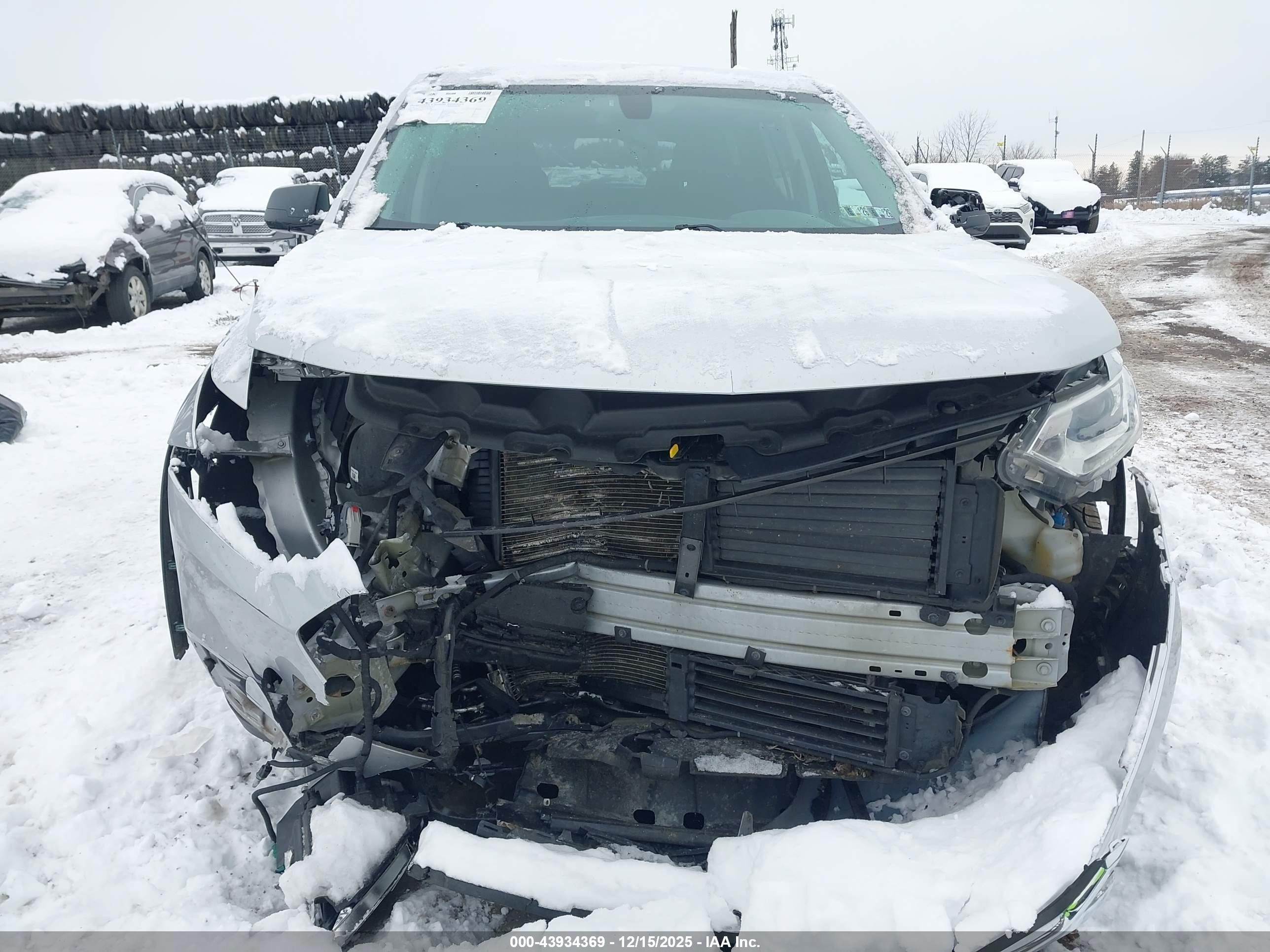 CHEVROLET TRAVERSE image 6