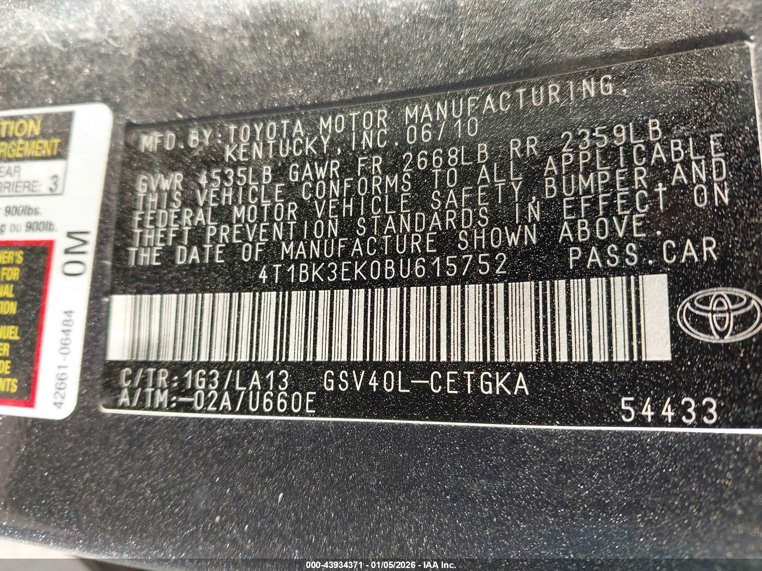 TOYOTA CAMRY image 9