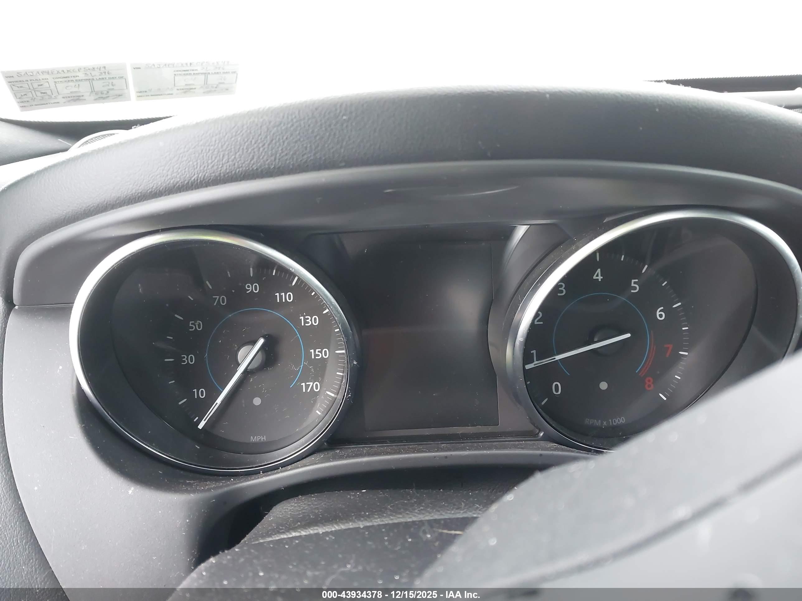 JAGUAR XE image 7