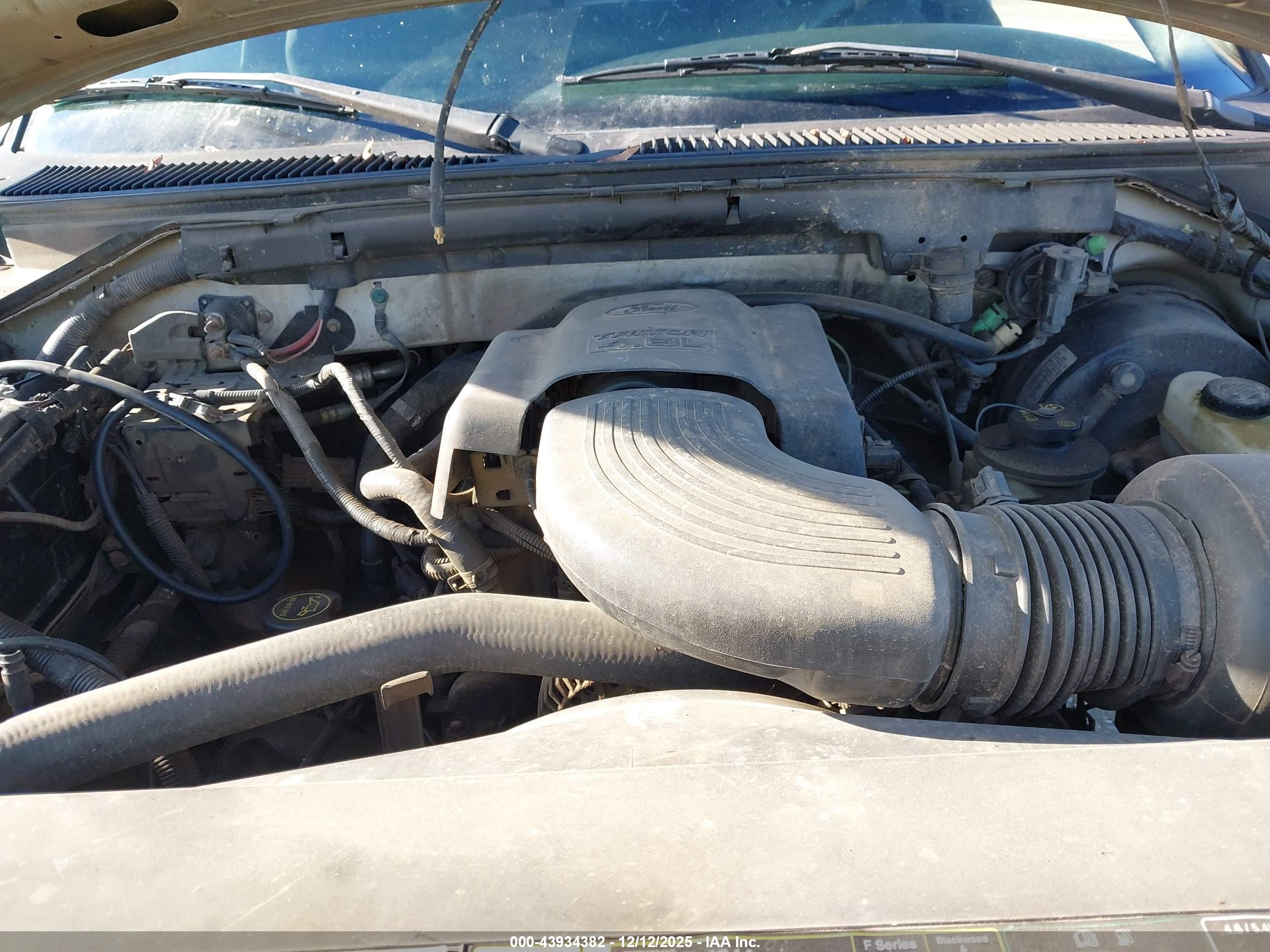 FORD F-150 image 10