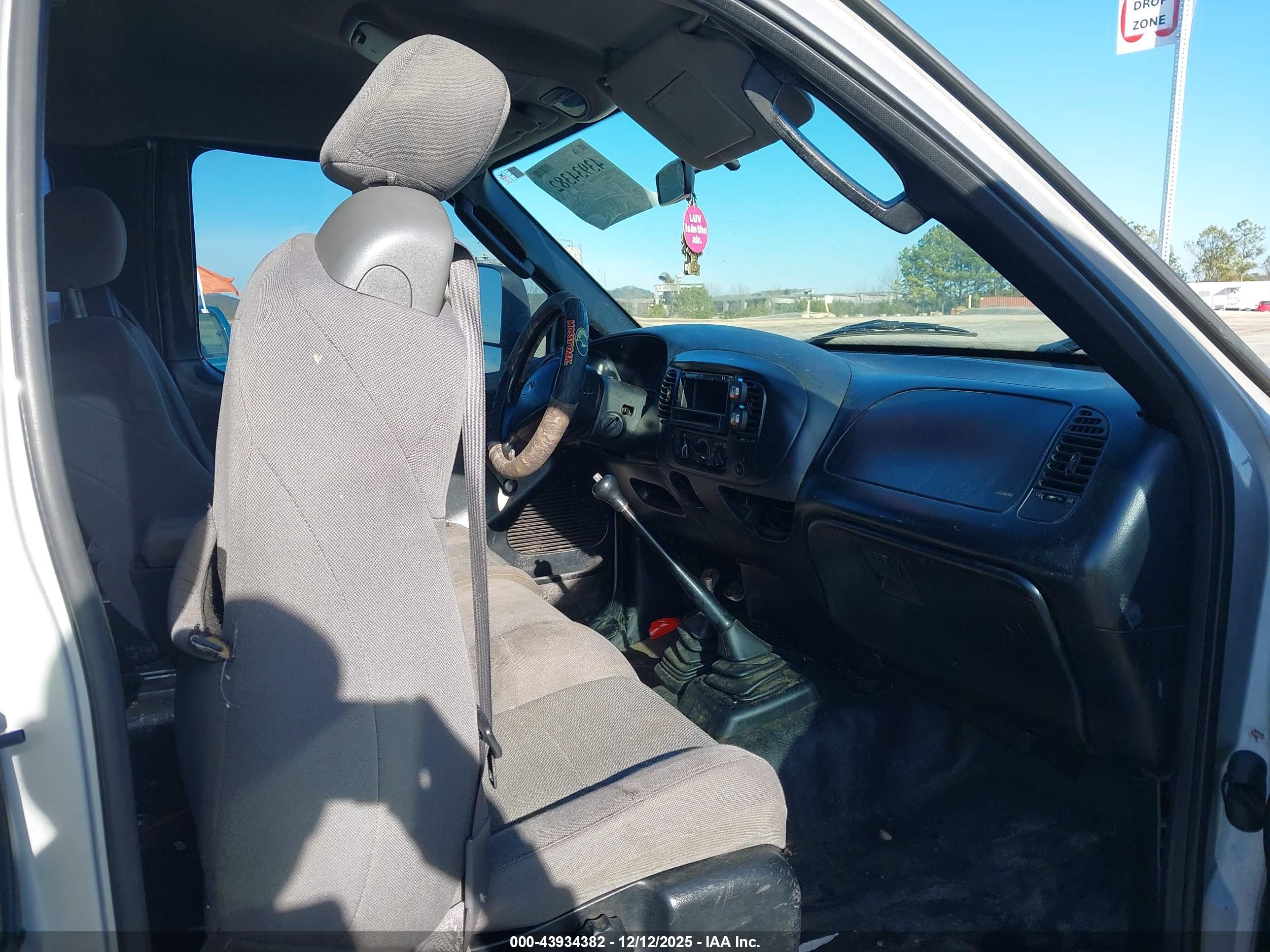 FORD F-150 image 5