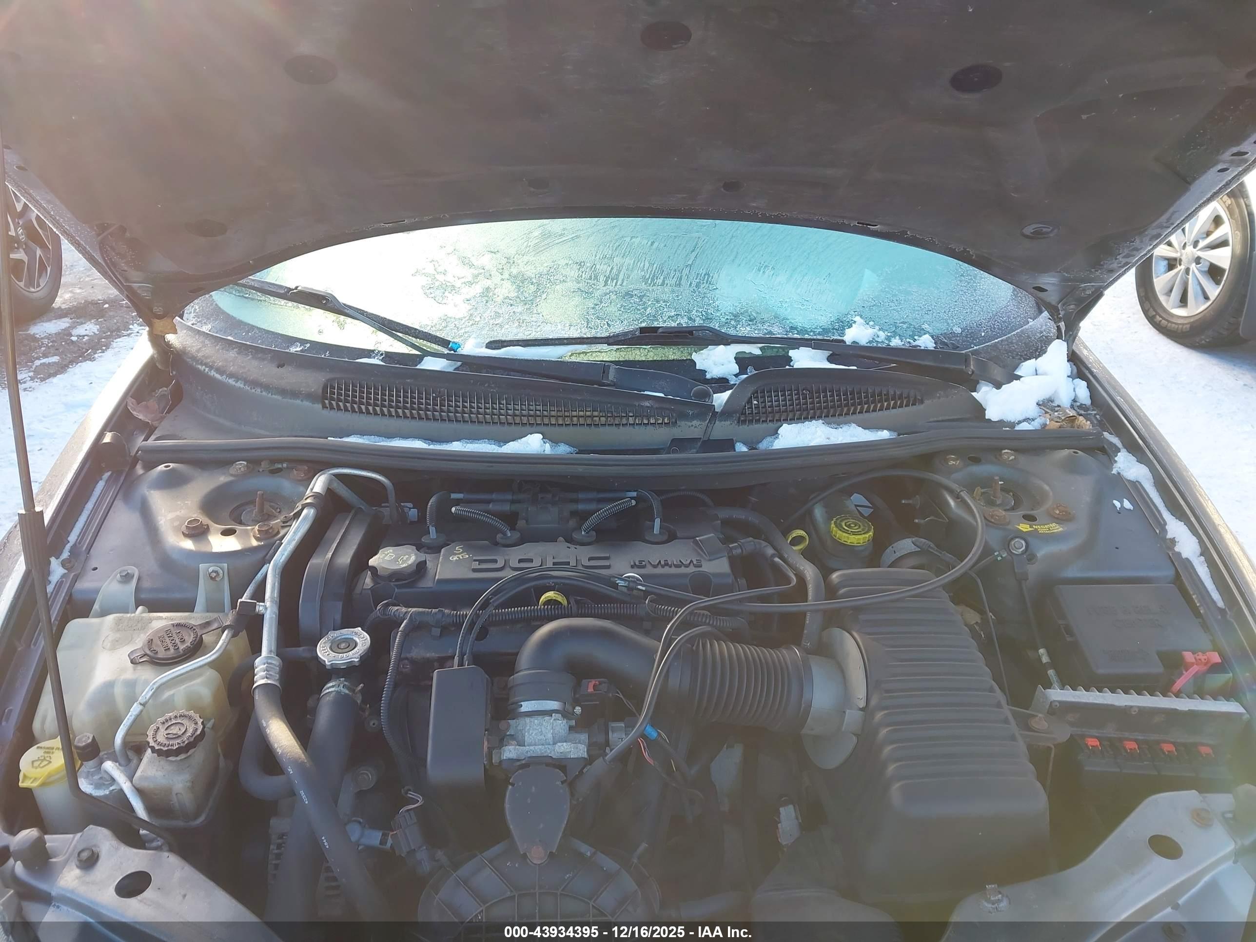 DODGE STRATUS image 10