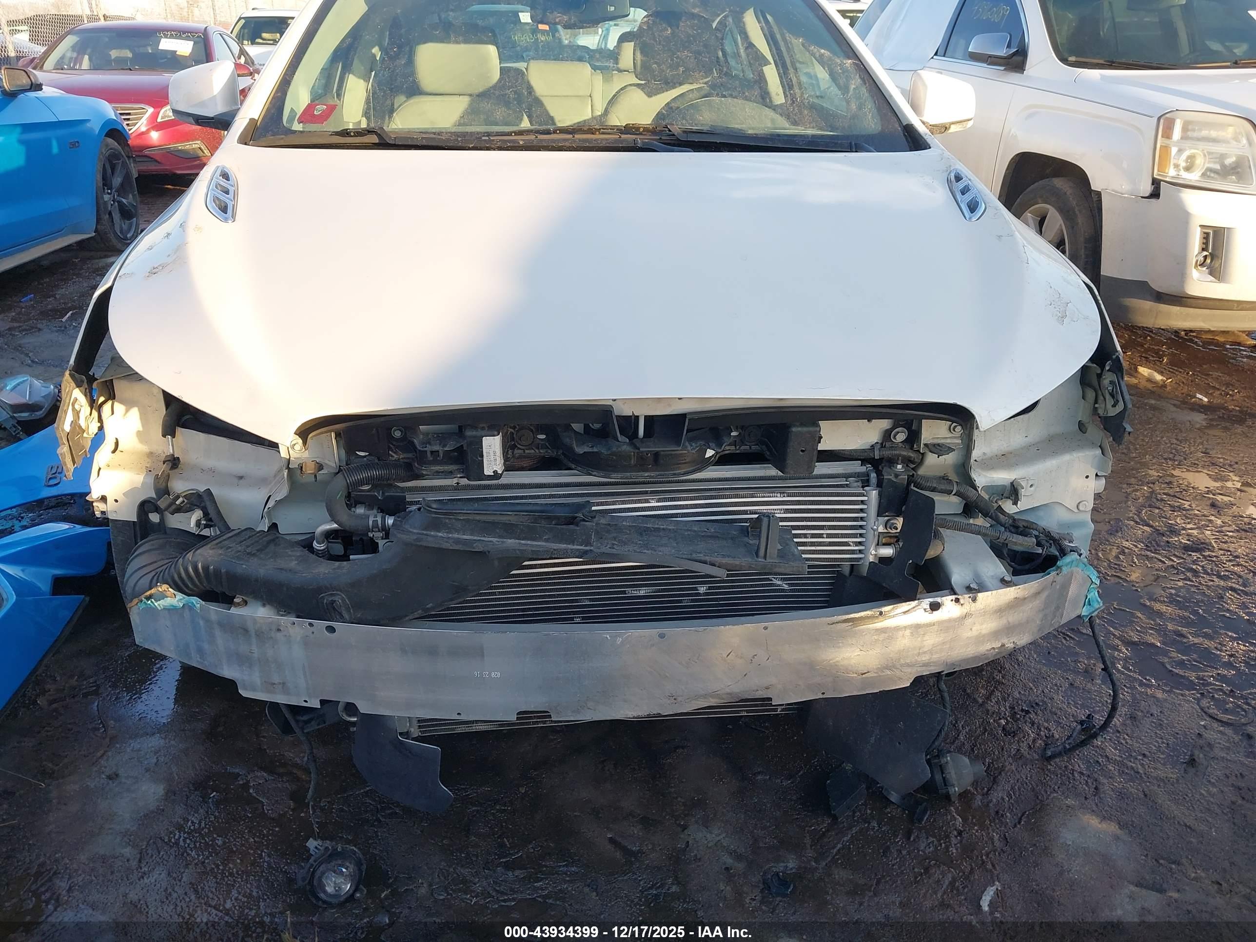 BUICK LACROSSE image 6