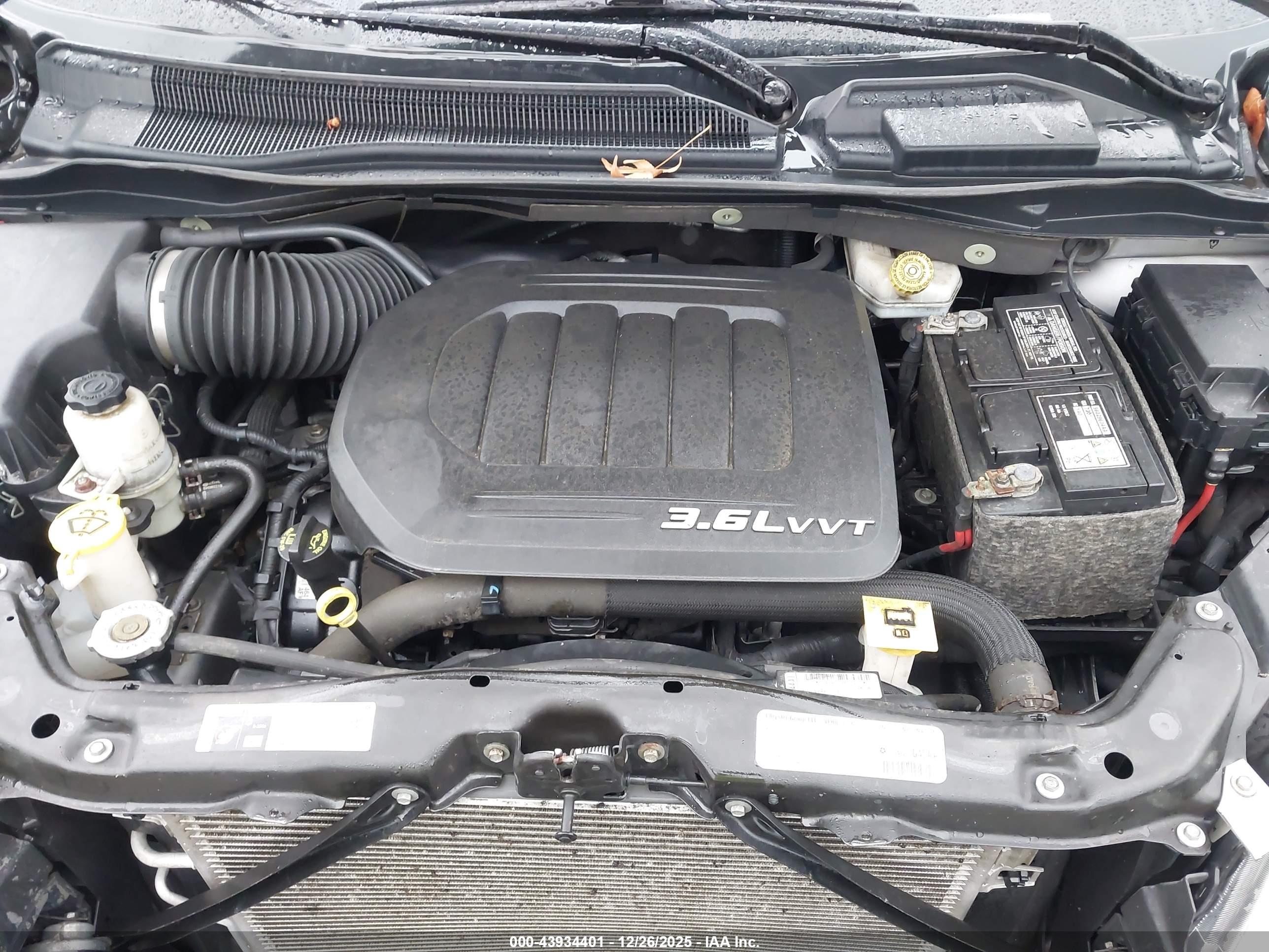 CHRYSLER TOWN image 10