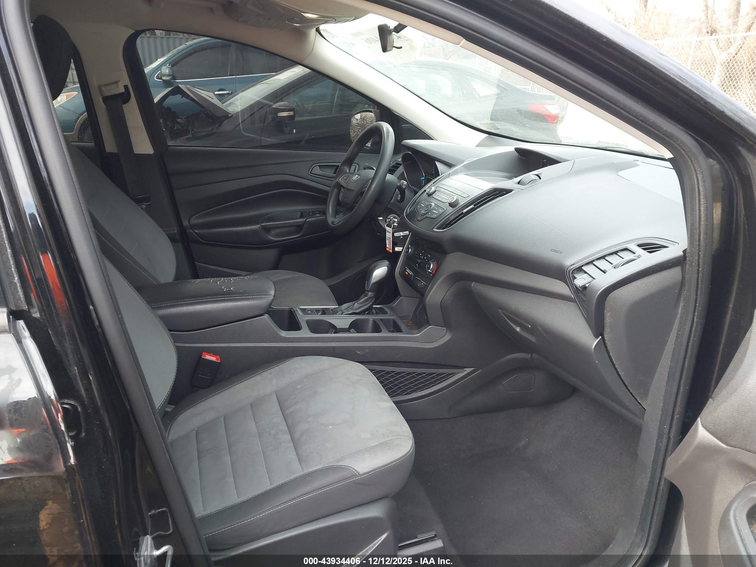 FORD ESCAPE image 5