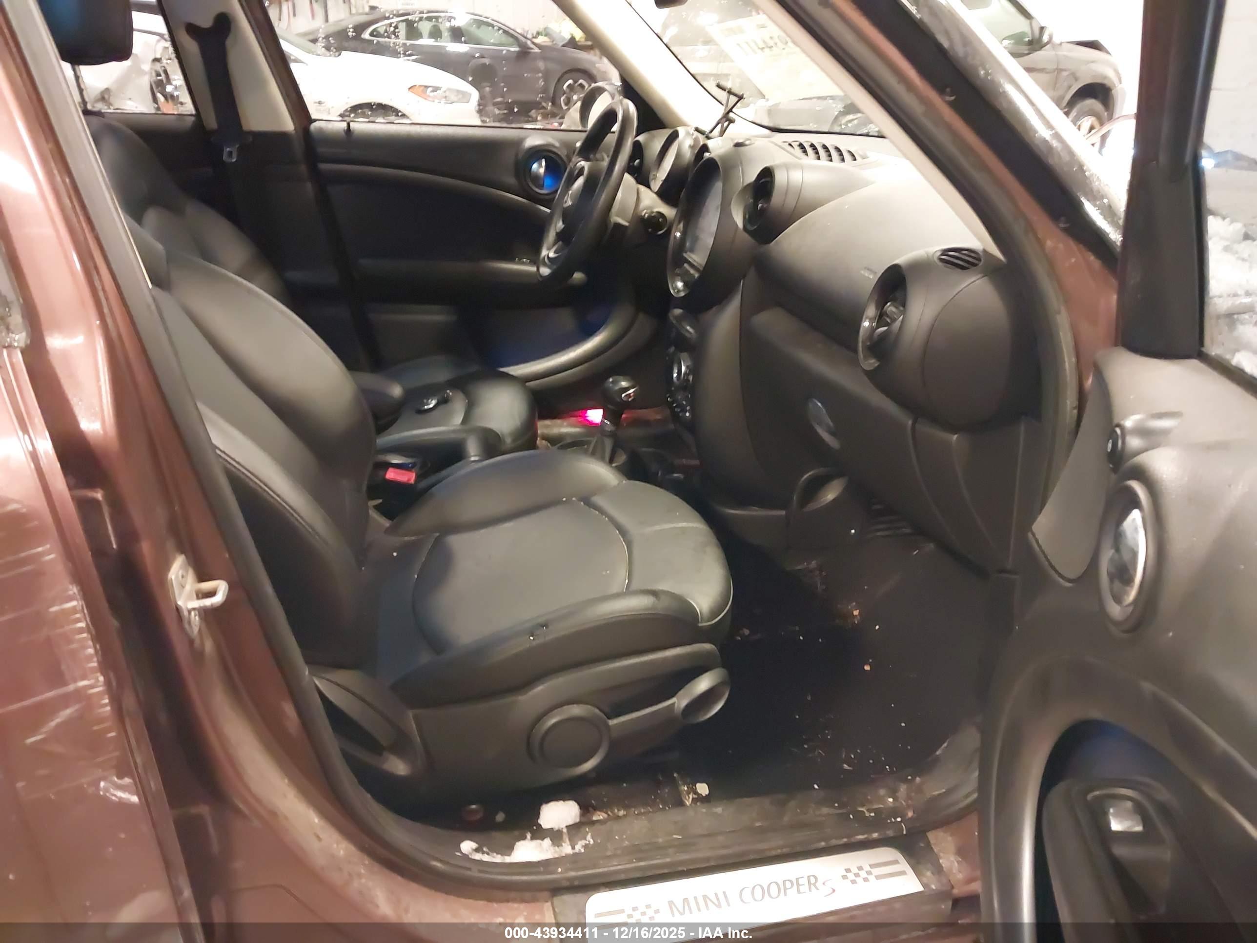 MINI COUNTRYMAN image 5