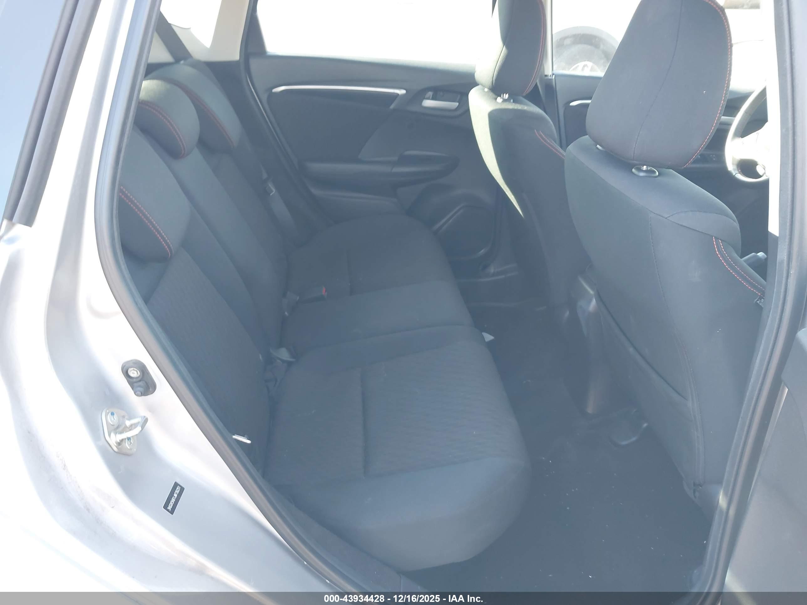 HONDA FIT image 8
