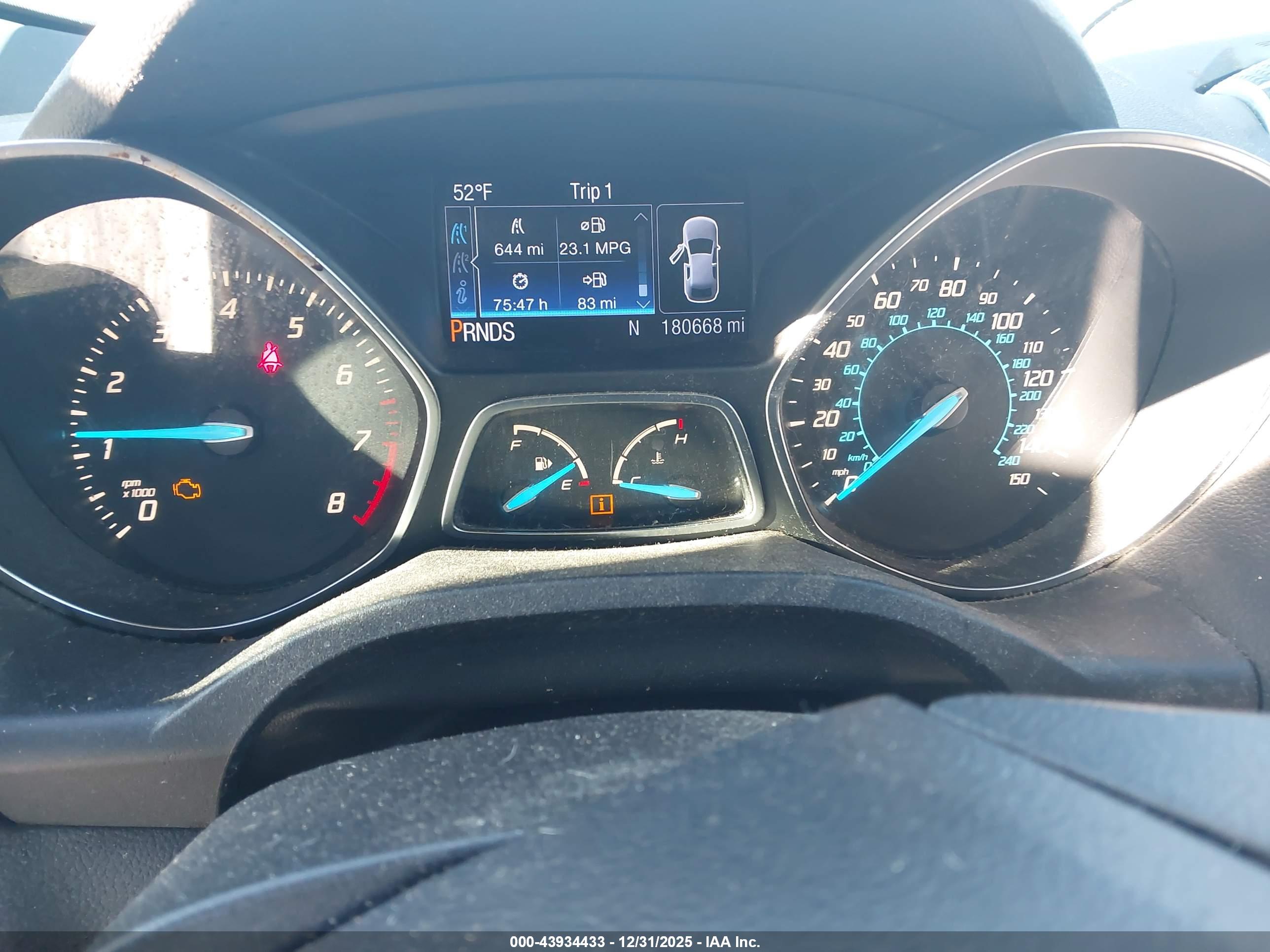 FORD ESCAPE image 7