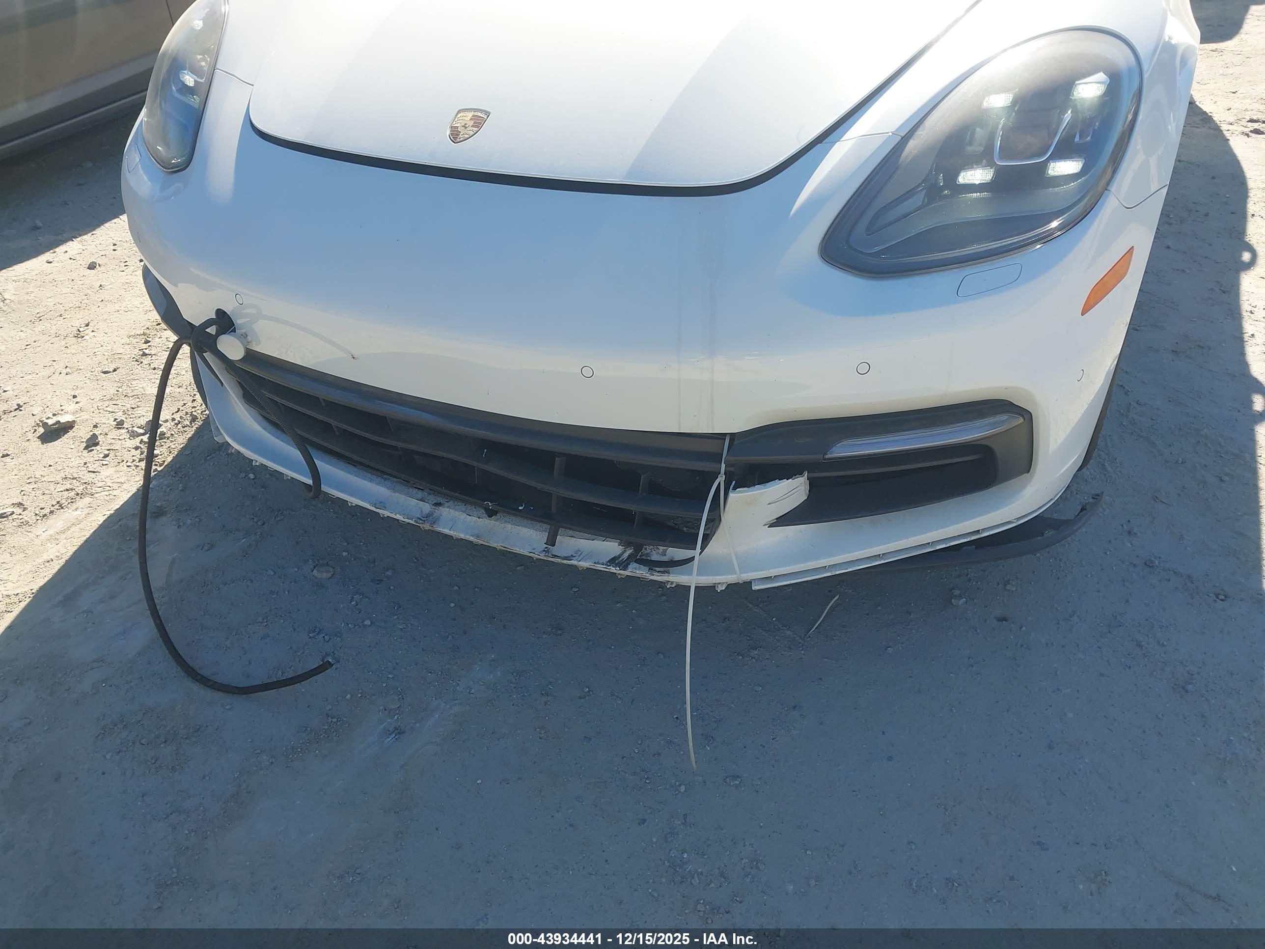 PORSCHE PANAMERA image 6