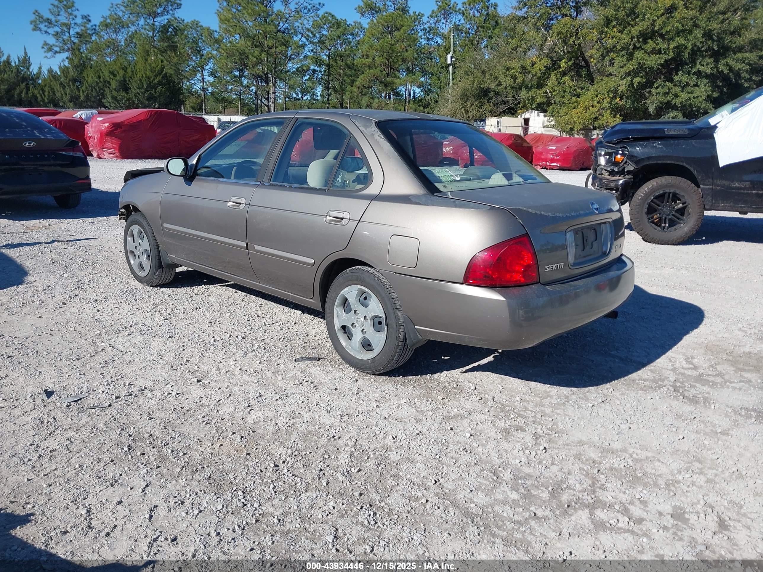 NISSAN SENTRA image 3