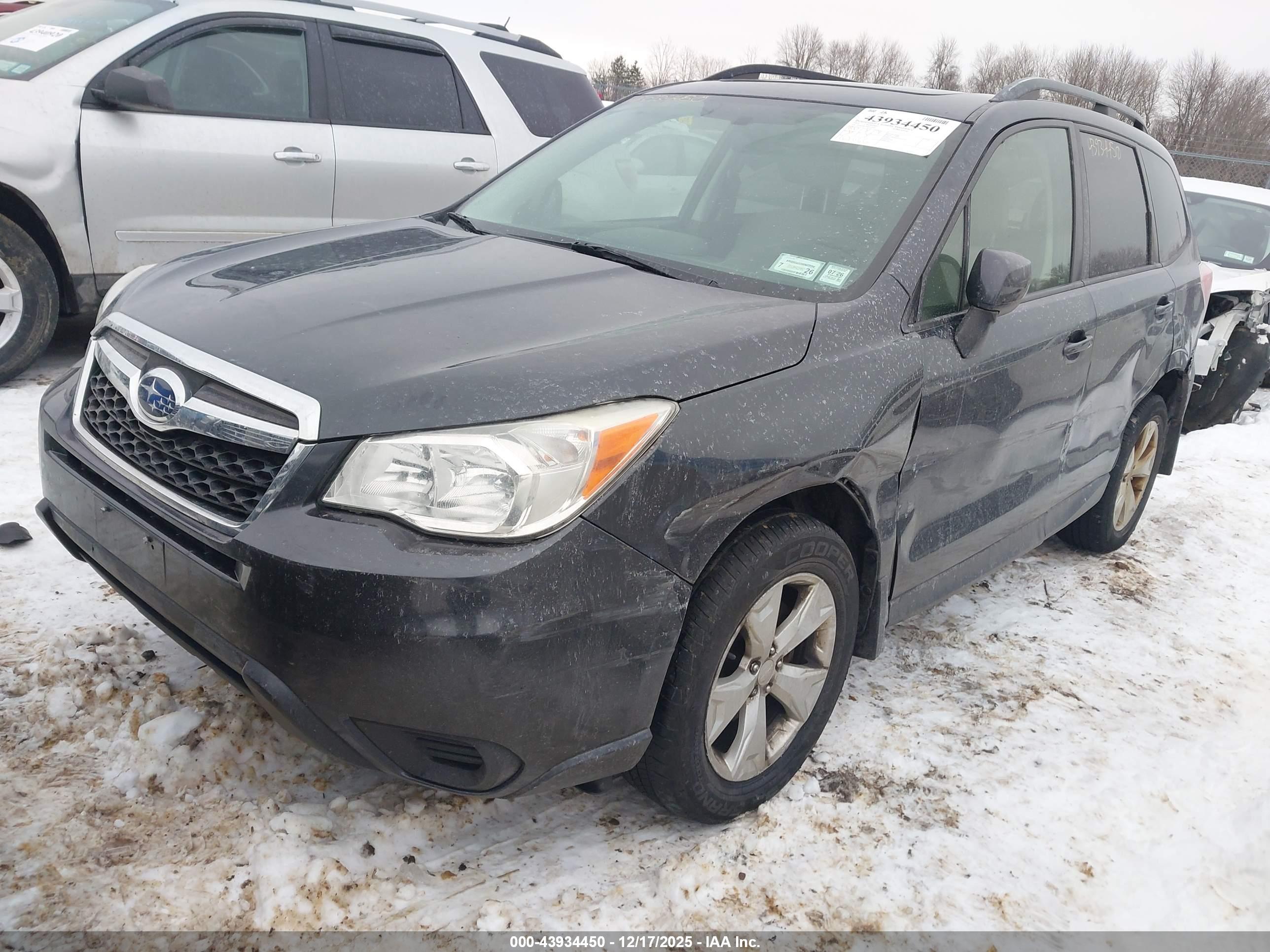 SUBARU FORESTER image 2