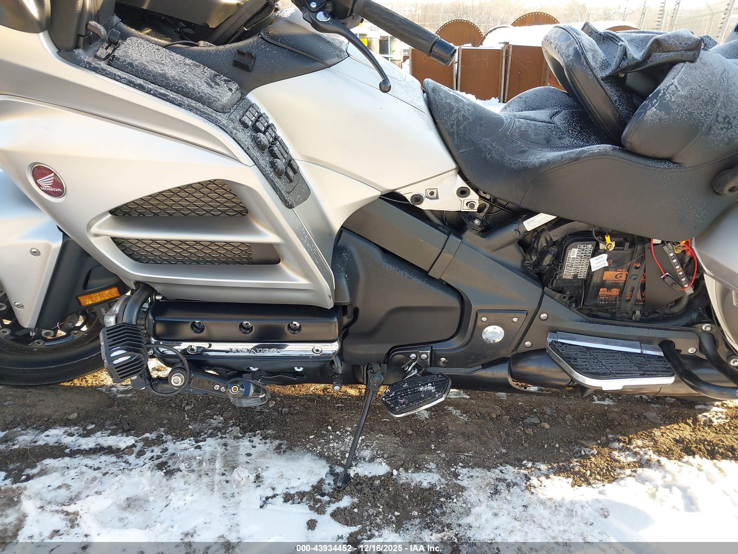 HONDA GL1800 image 9