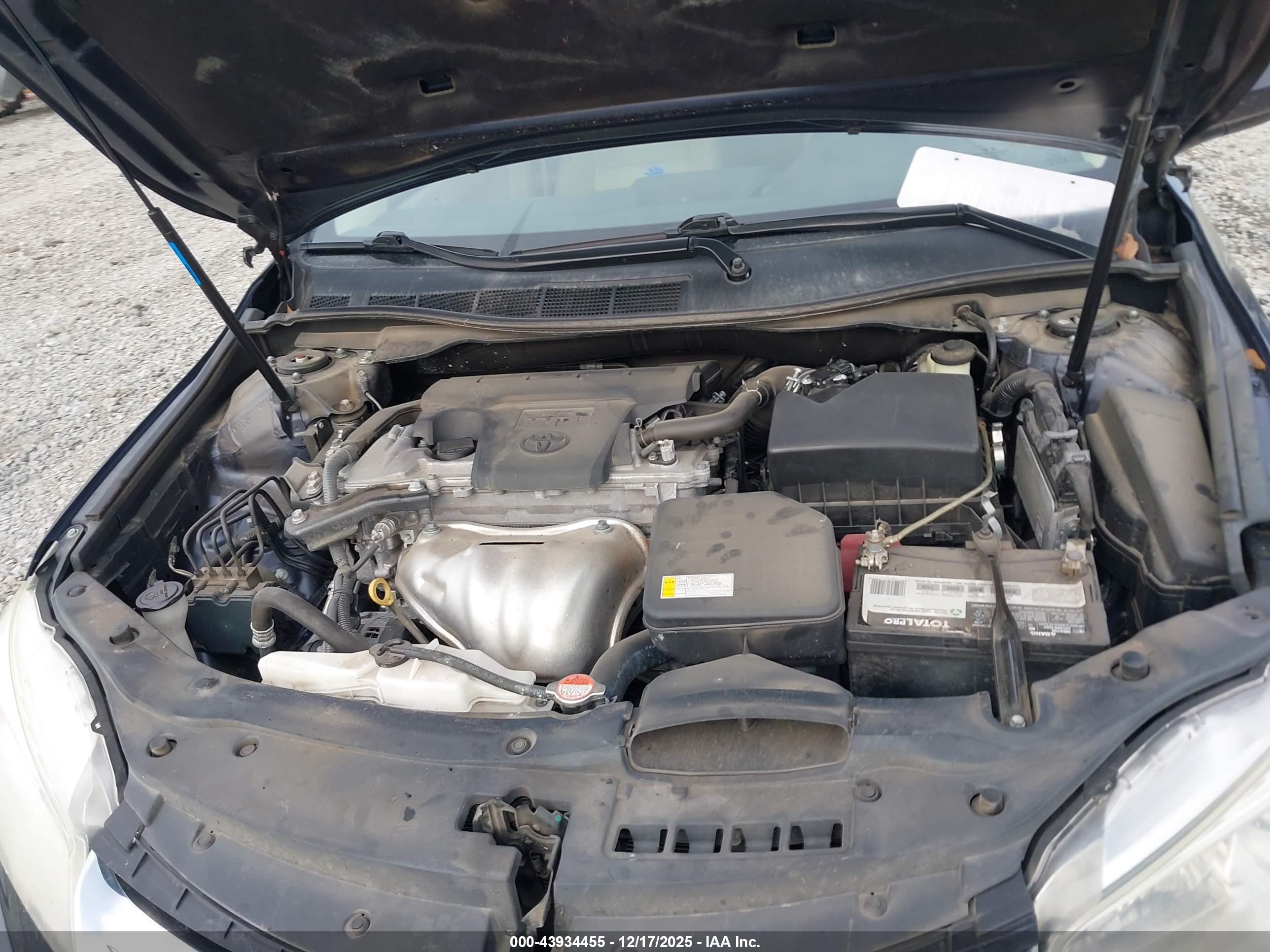 TOYOTA CAMRY image 10