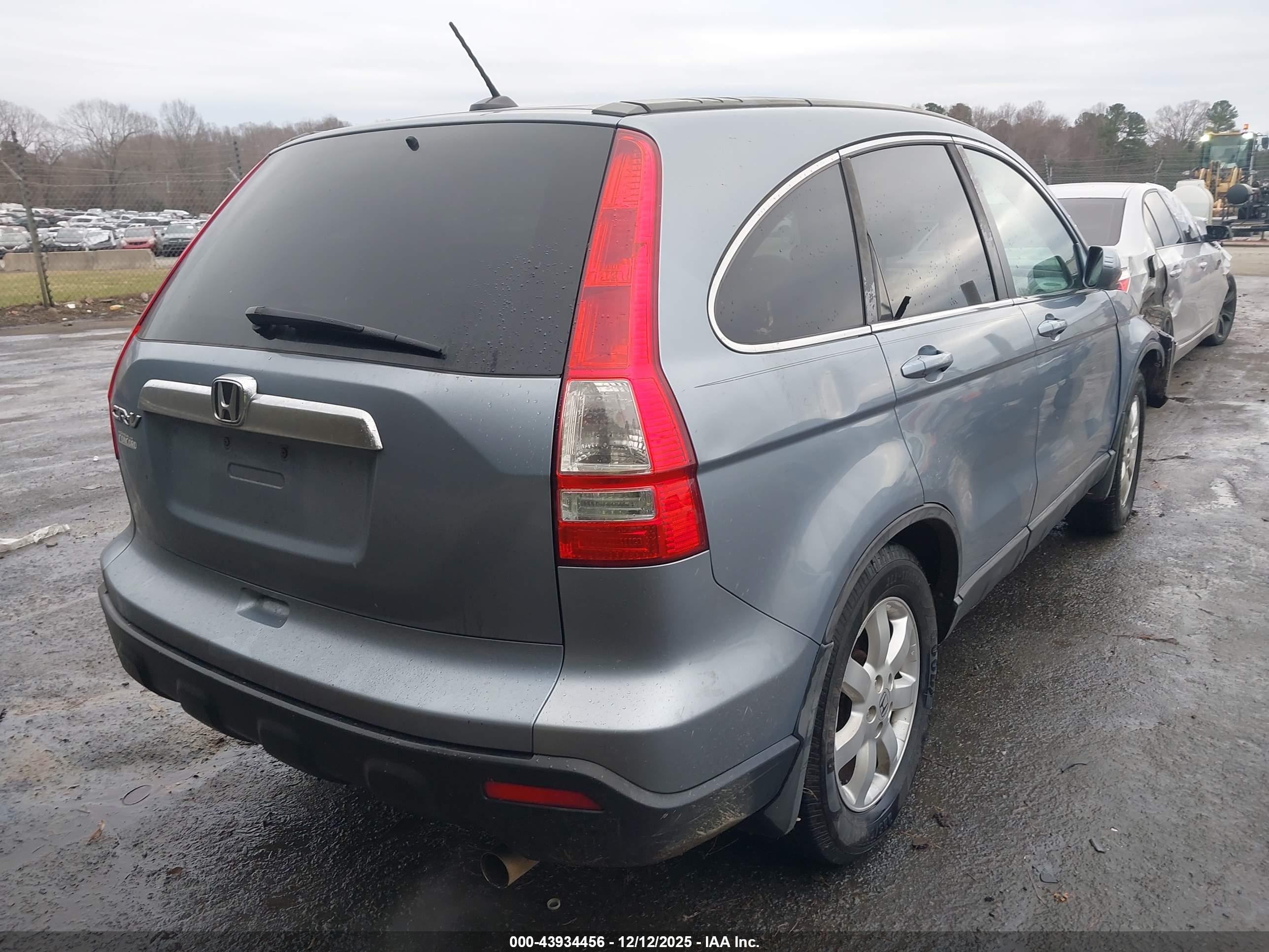 HONDA CR-V image 4