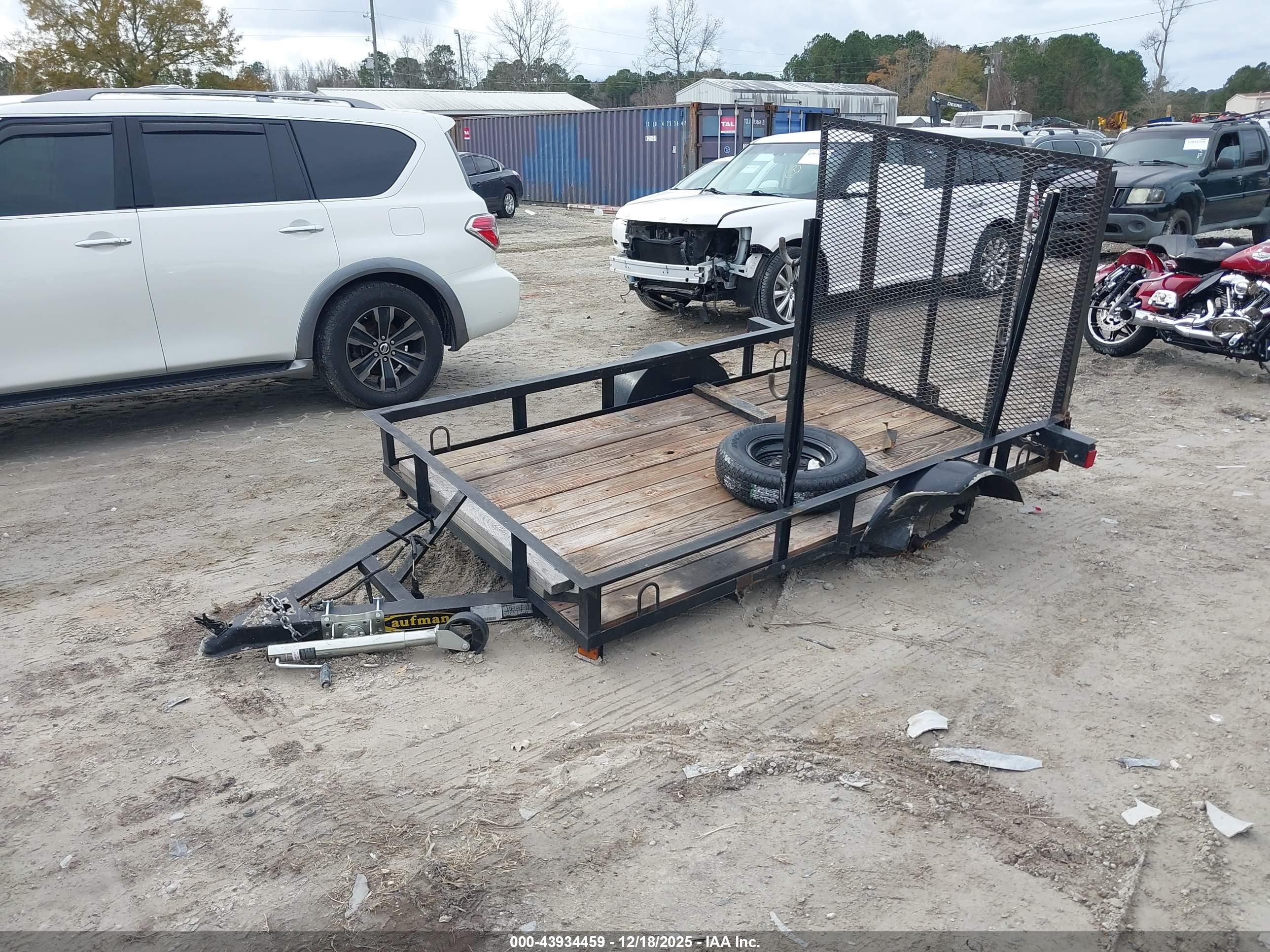 KAUFMAN TRAILERS image 2