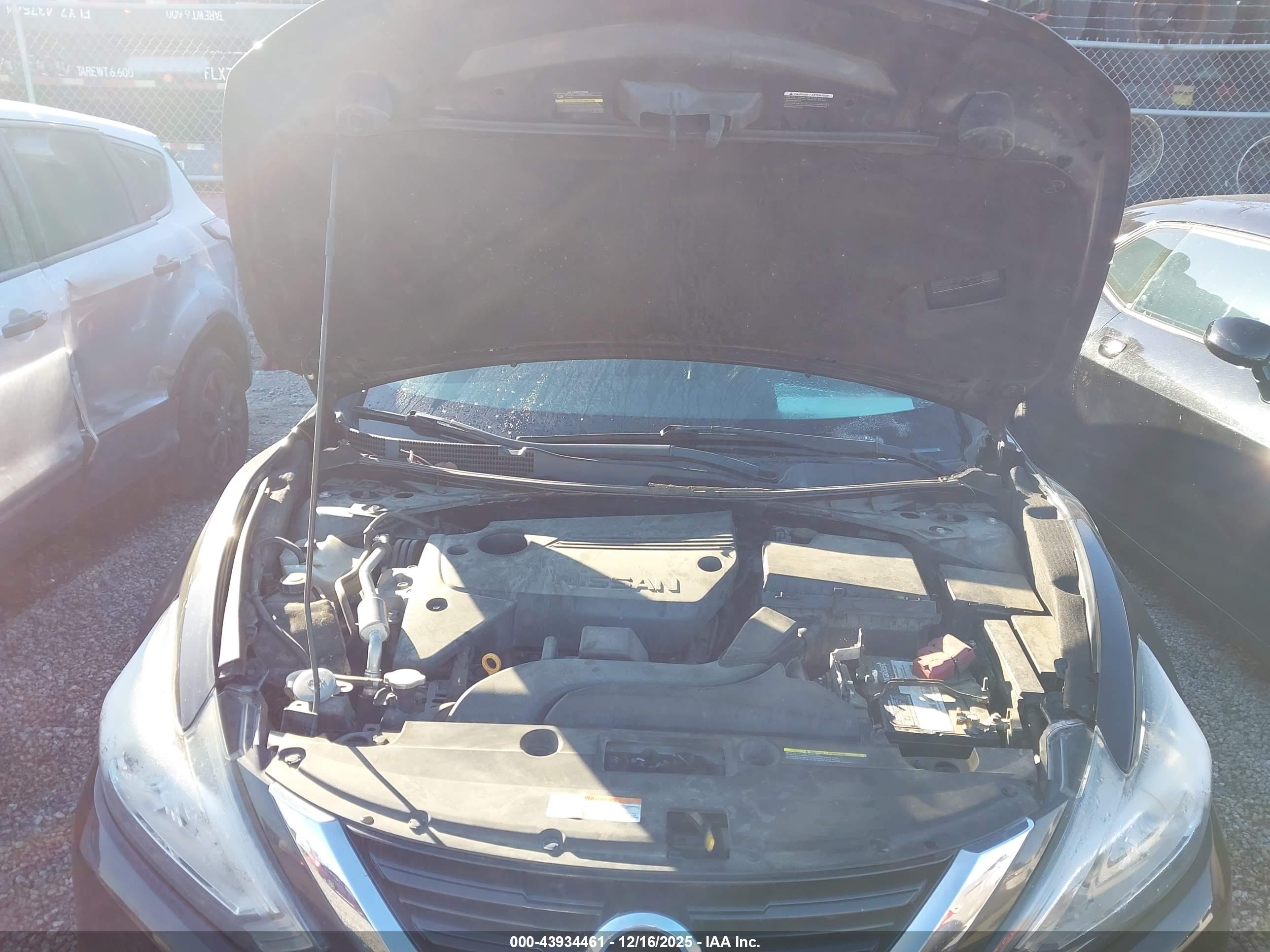 NISSAN ALTIMA image 10