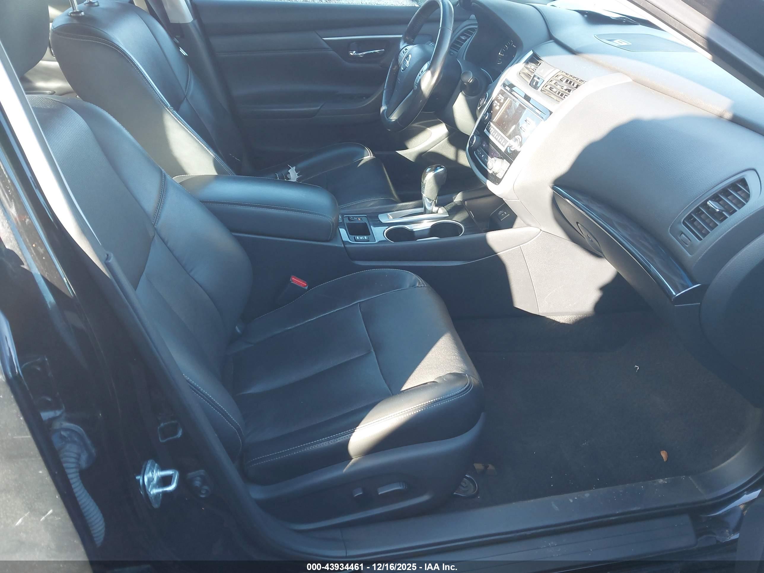NISSAN ALTIMA image 5
