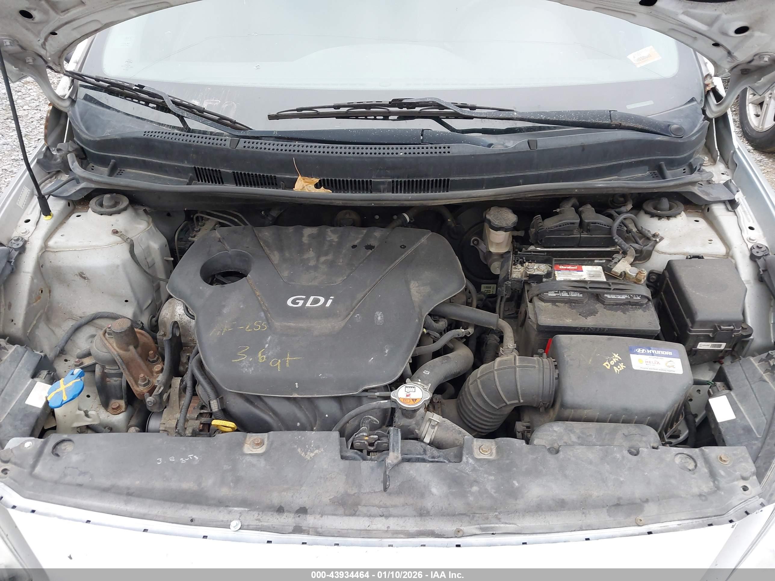 HYUNDAI ACCENT image 10